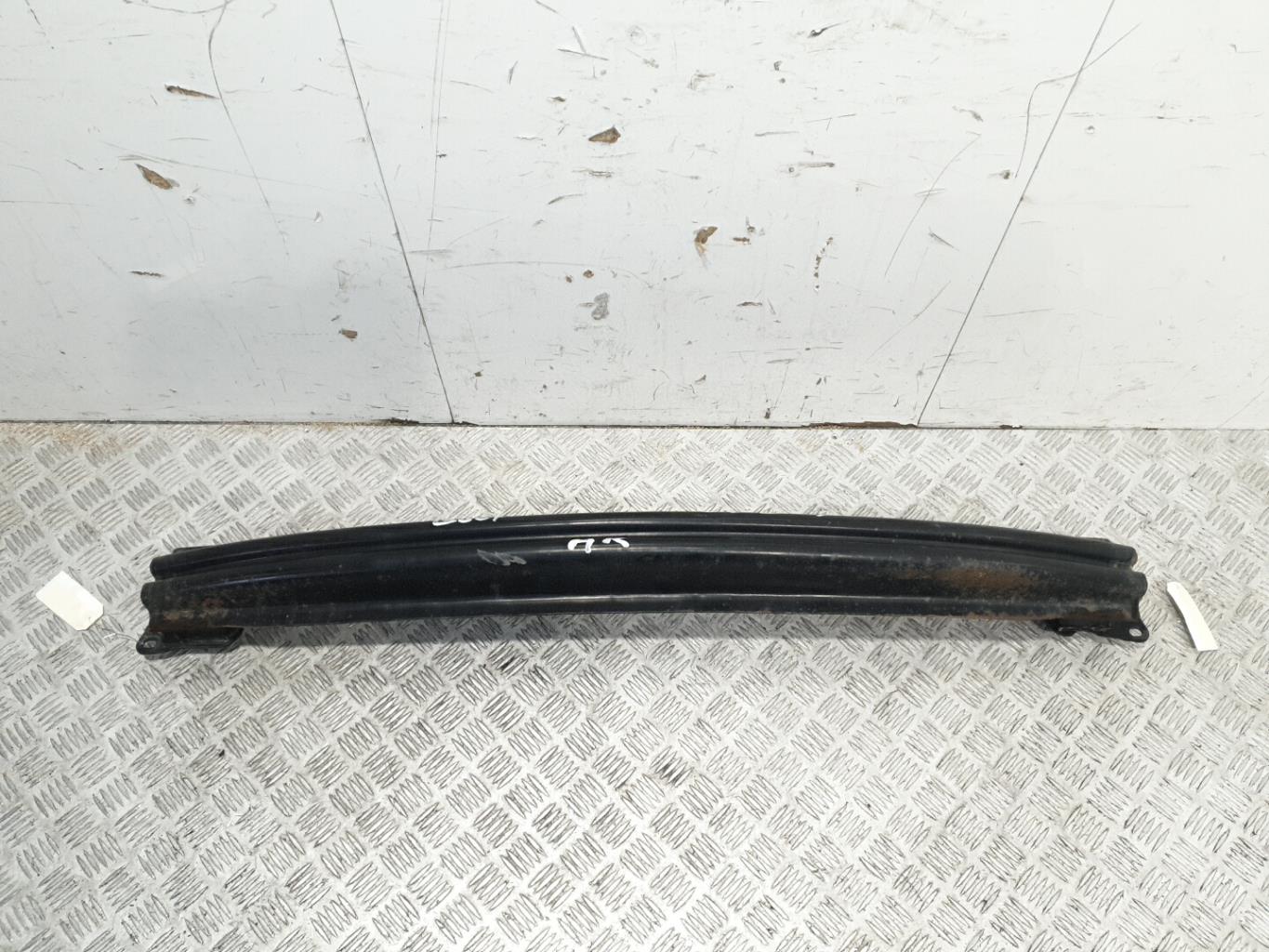 Renfort pare choc arriere (traverse) volkswagen golf 5