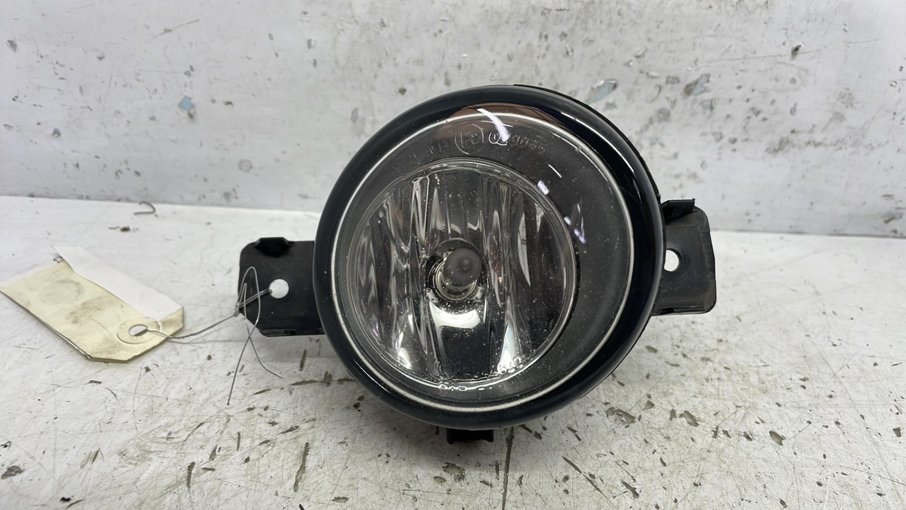 Anti brouillard droit (feux) renault clio 3 phase 2