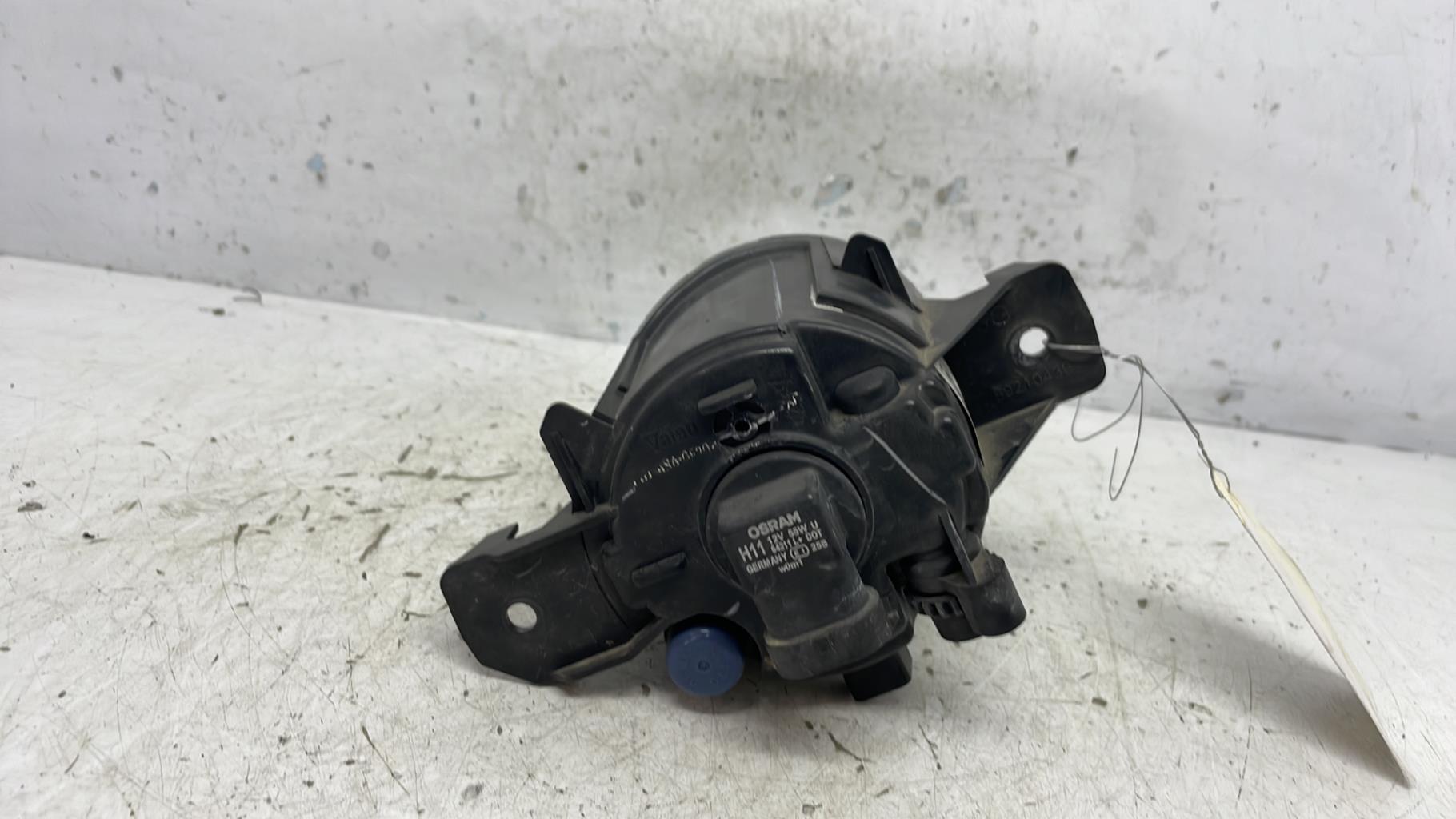 Anti brouillard gauche (feux) renault clio 3 phase 2