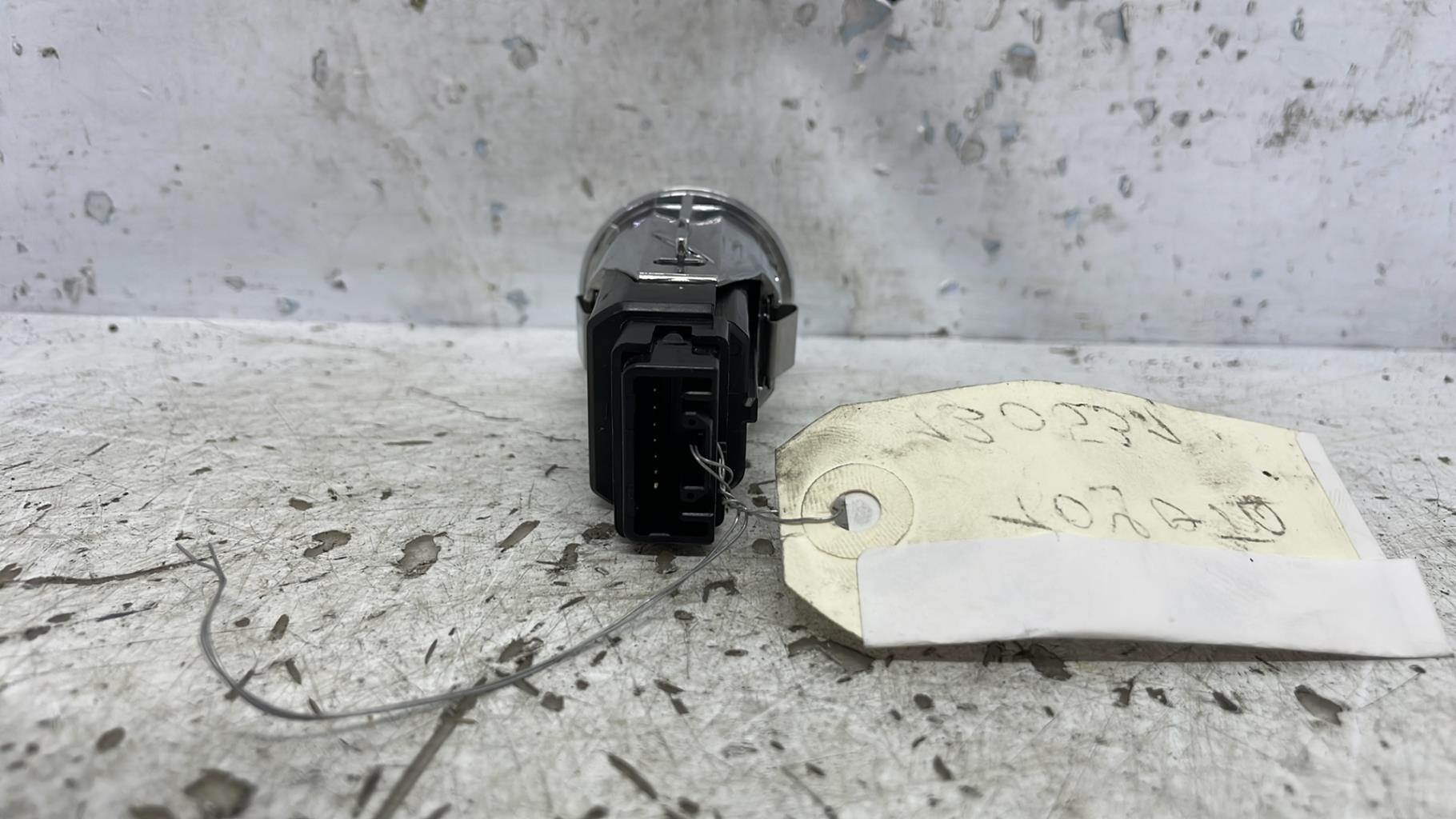 Bouton/Interrupteur toyota prius 2