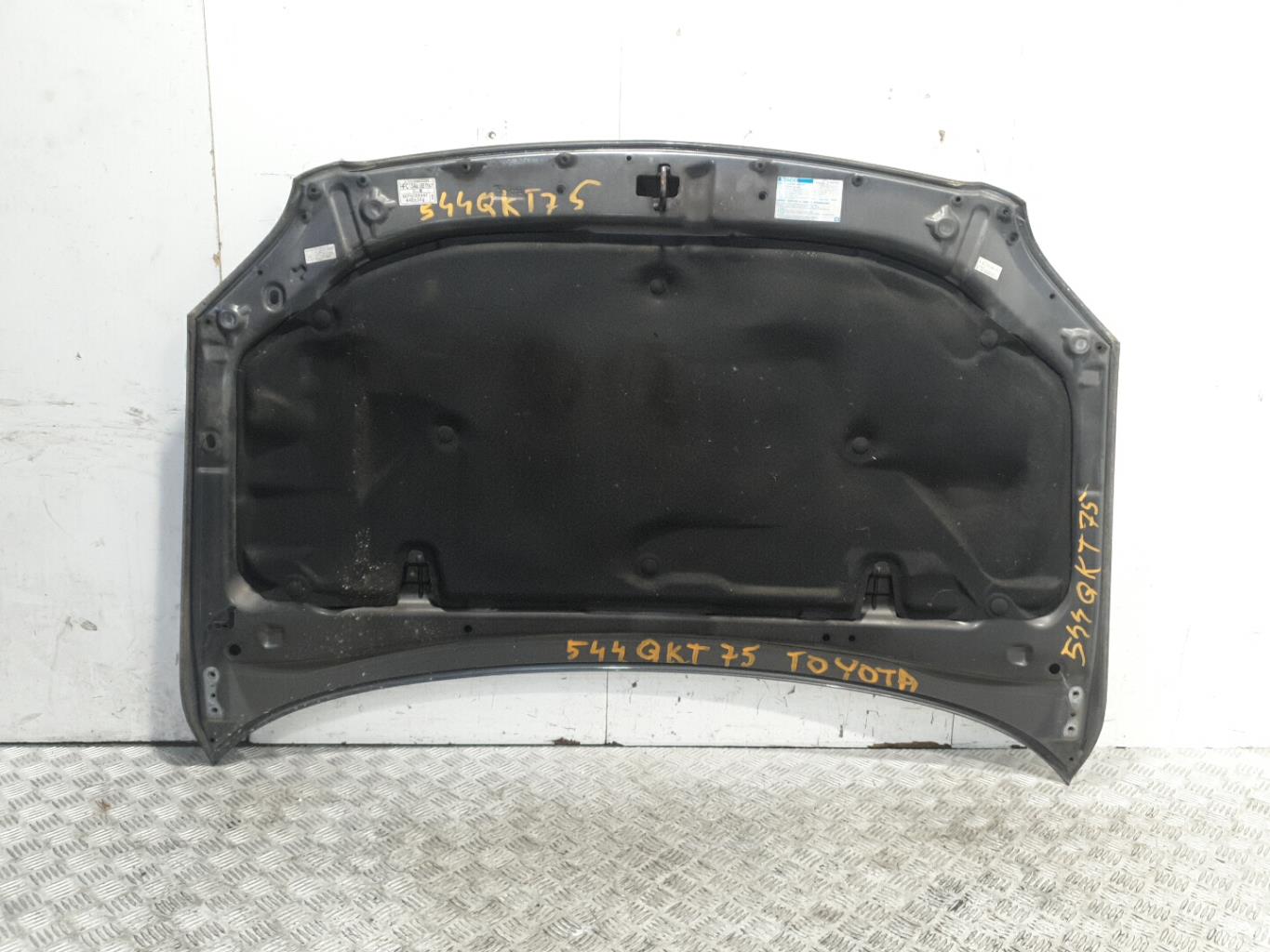 Capot toyota avensis 2 phase 1 break