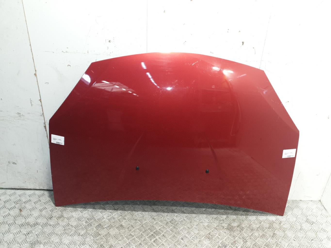 Capot dacia sandero 1