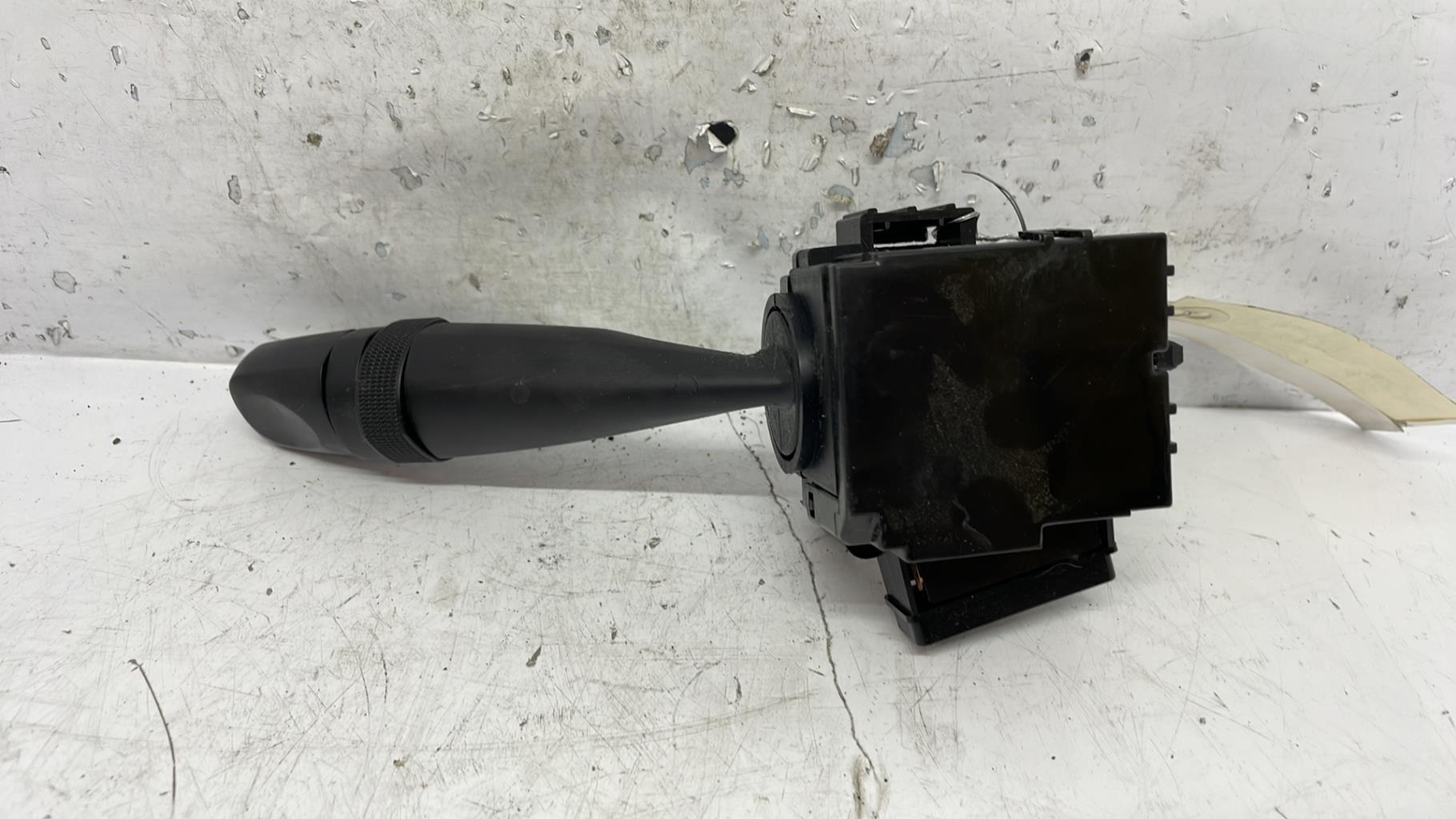 Commodo d'essuie glaces suzuki swift 4