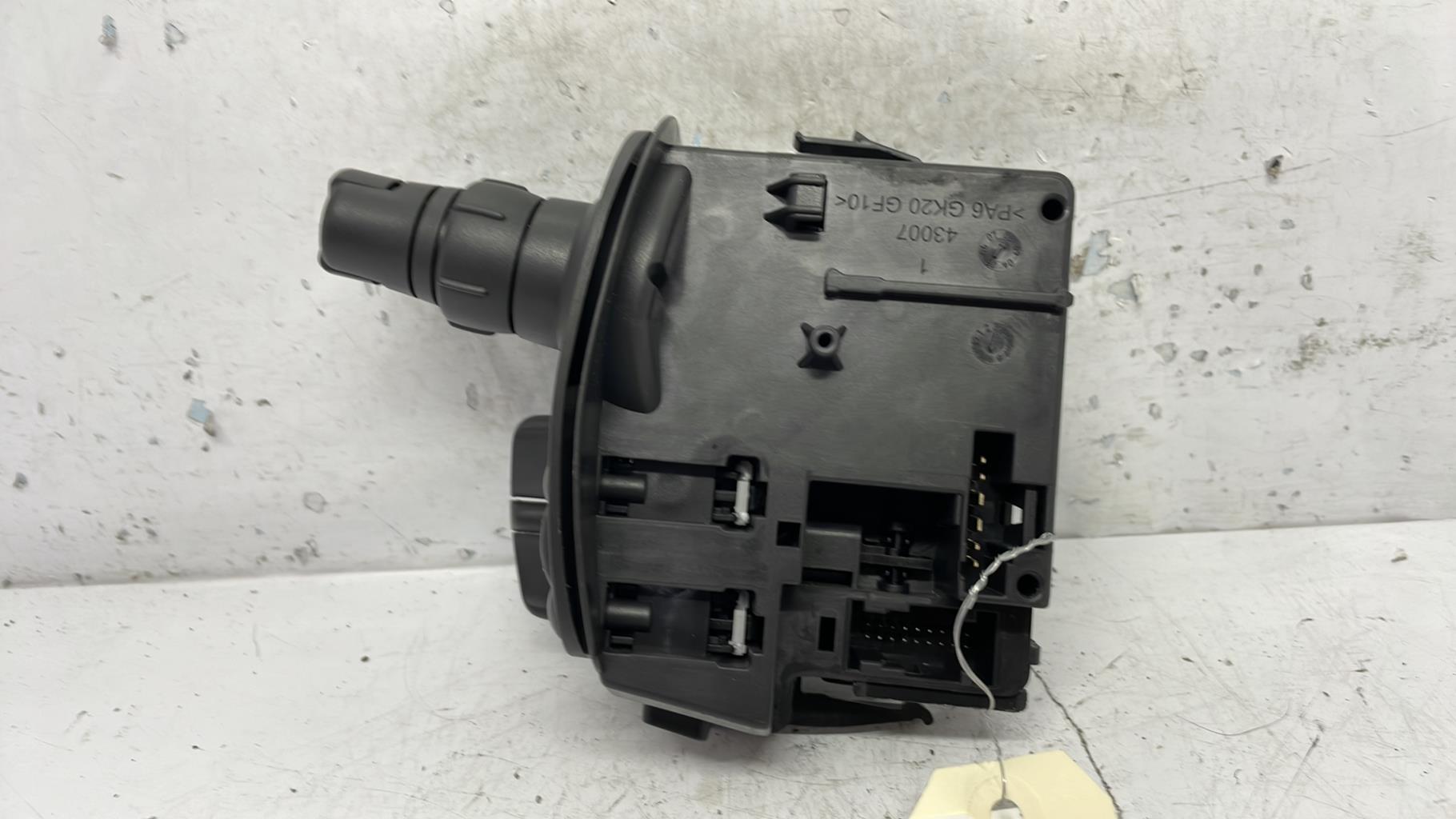 Commodo d'essuie glaces renault clio 3 phase 1