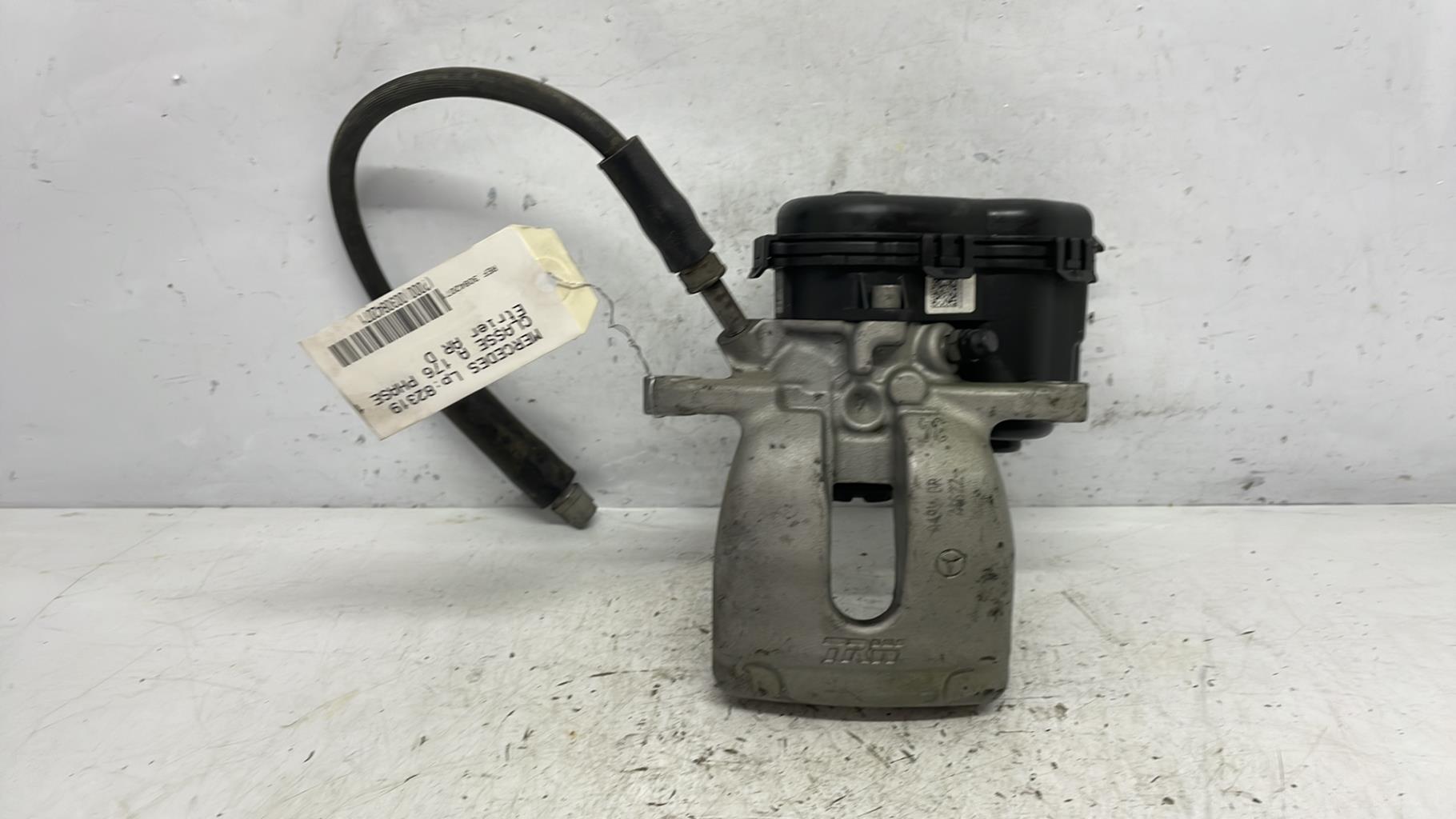 Etrier arriere droit (freinage) mercedes classe a 176 phase 1