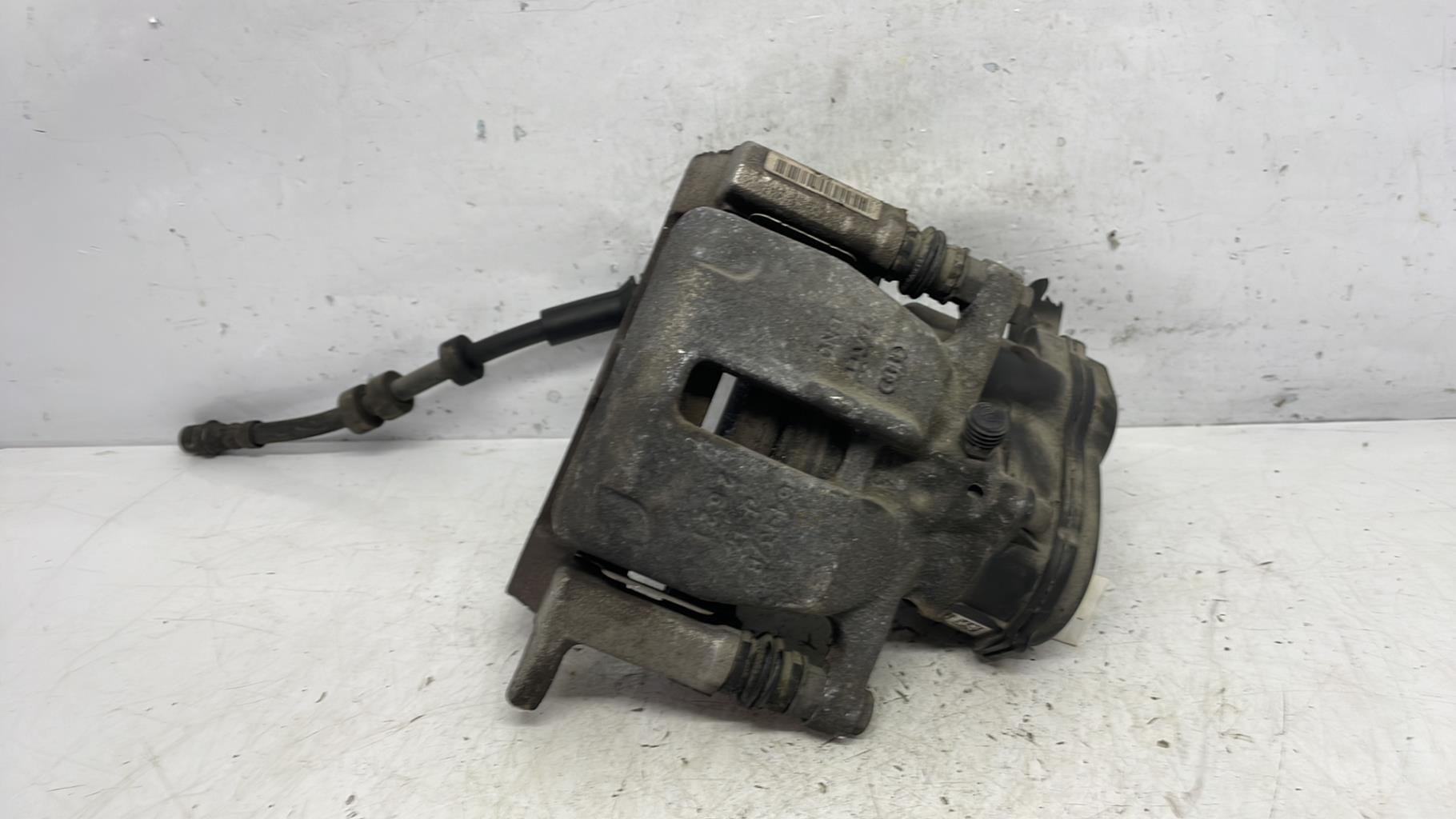 Etrier arriere droit (freinage) audi q5 1 phase 1