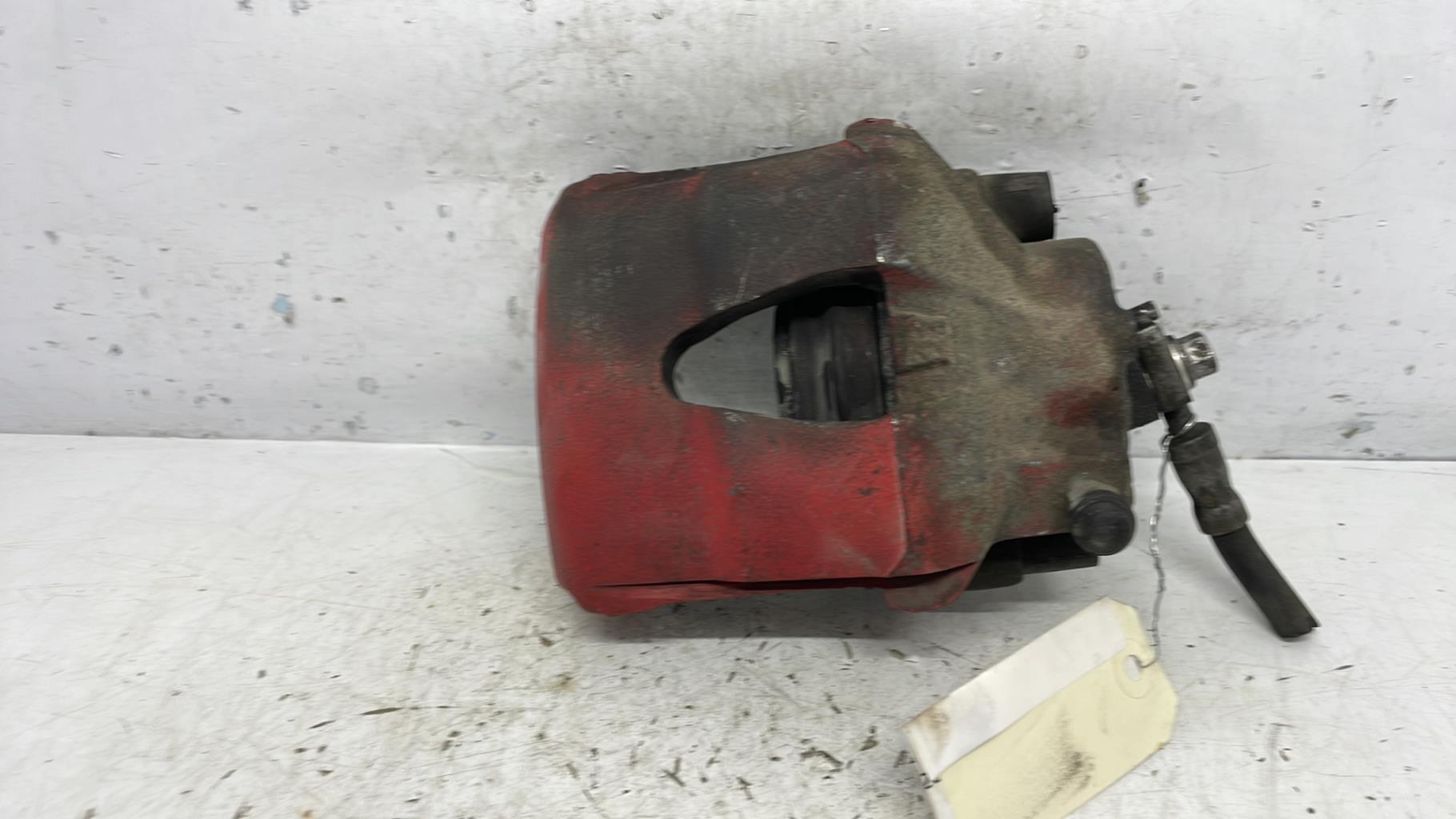 Etrier avant gauche (freinage) volkswagen golf 5