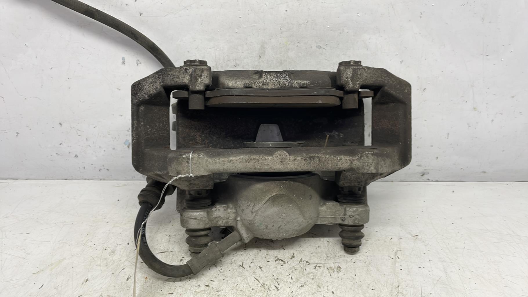Etrier avant gauche (freinage) audi q5 1 phase 1