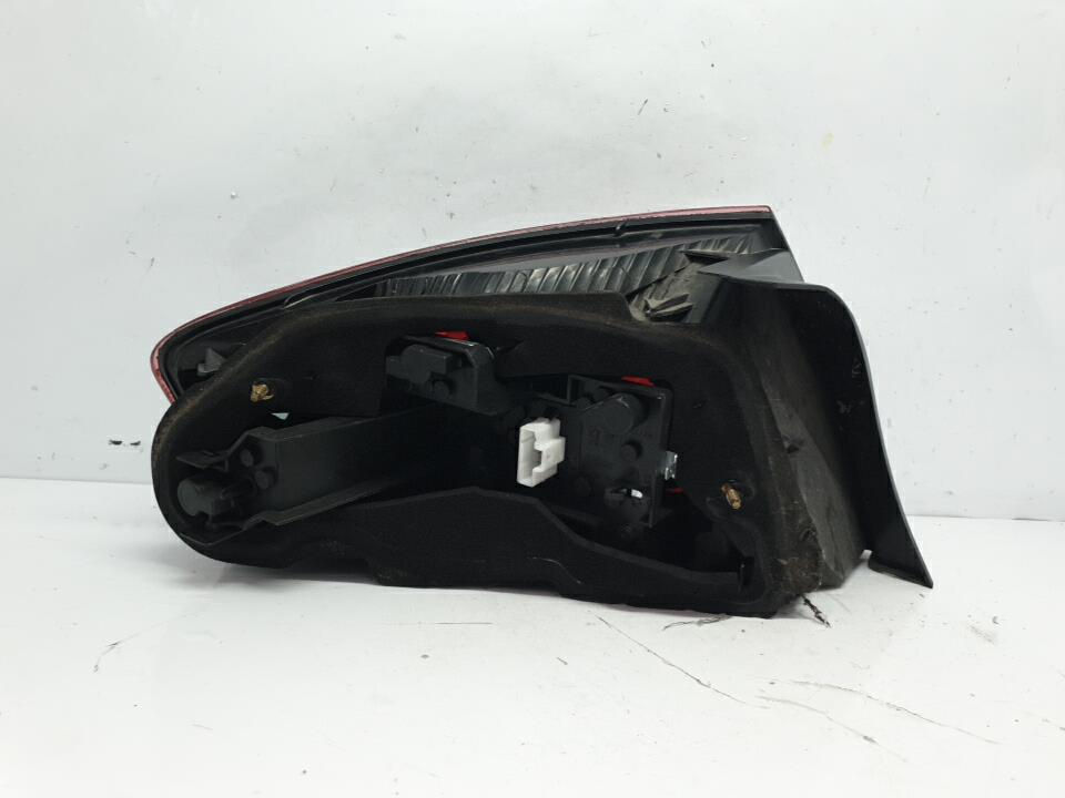 Feu arriere principal droit (feux) peugeot 407 phase 1