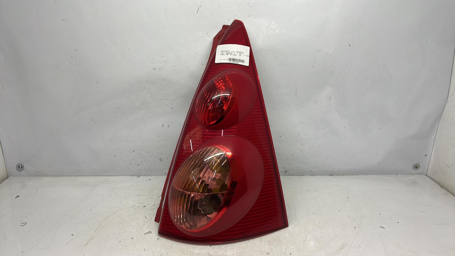 Feu arriere principal droit (feux) peugeot 107 phase 2