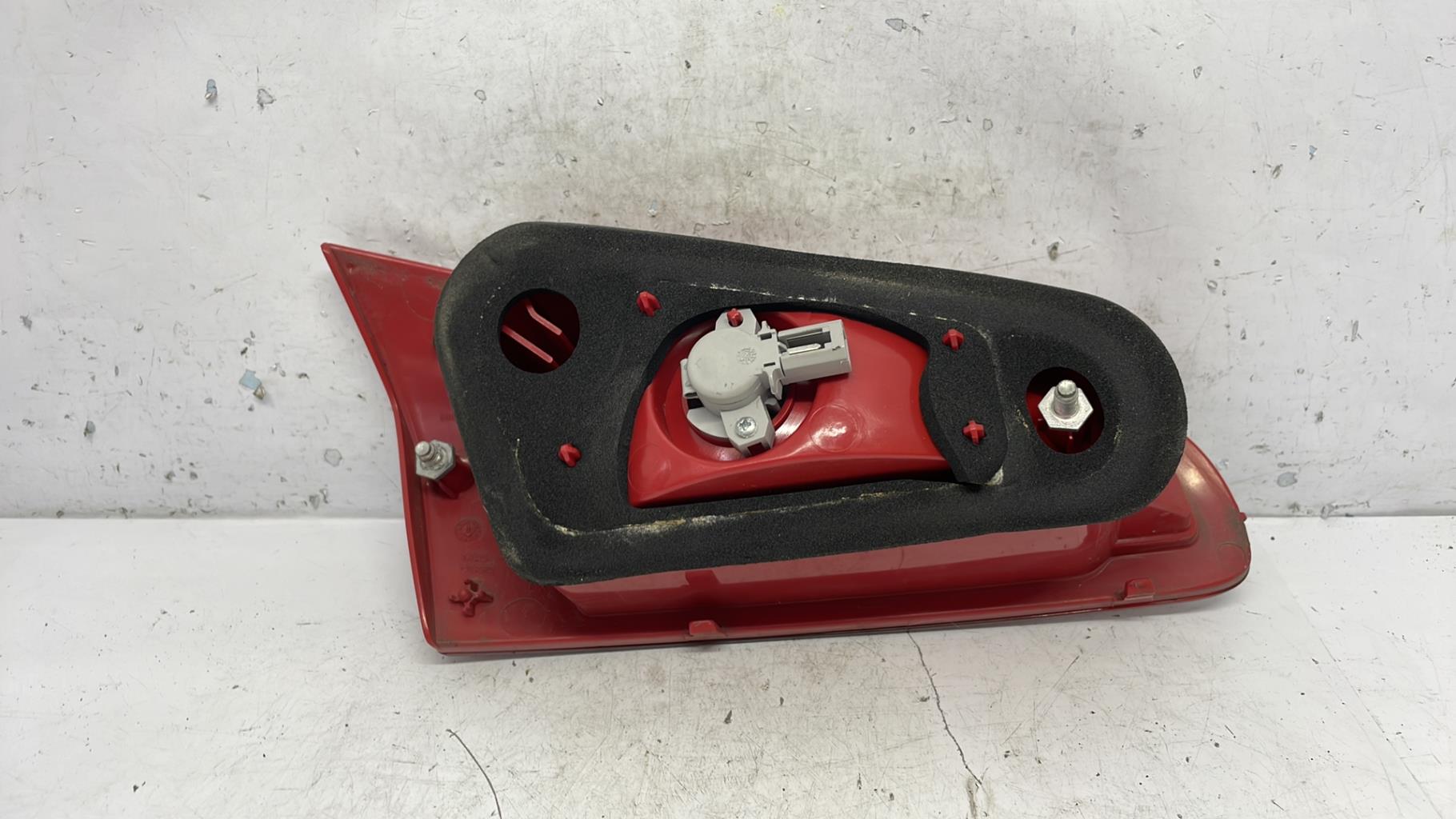 Feu arriere secondaire droit (feux) alfa romeo 147 phase 2