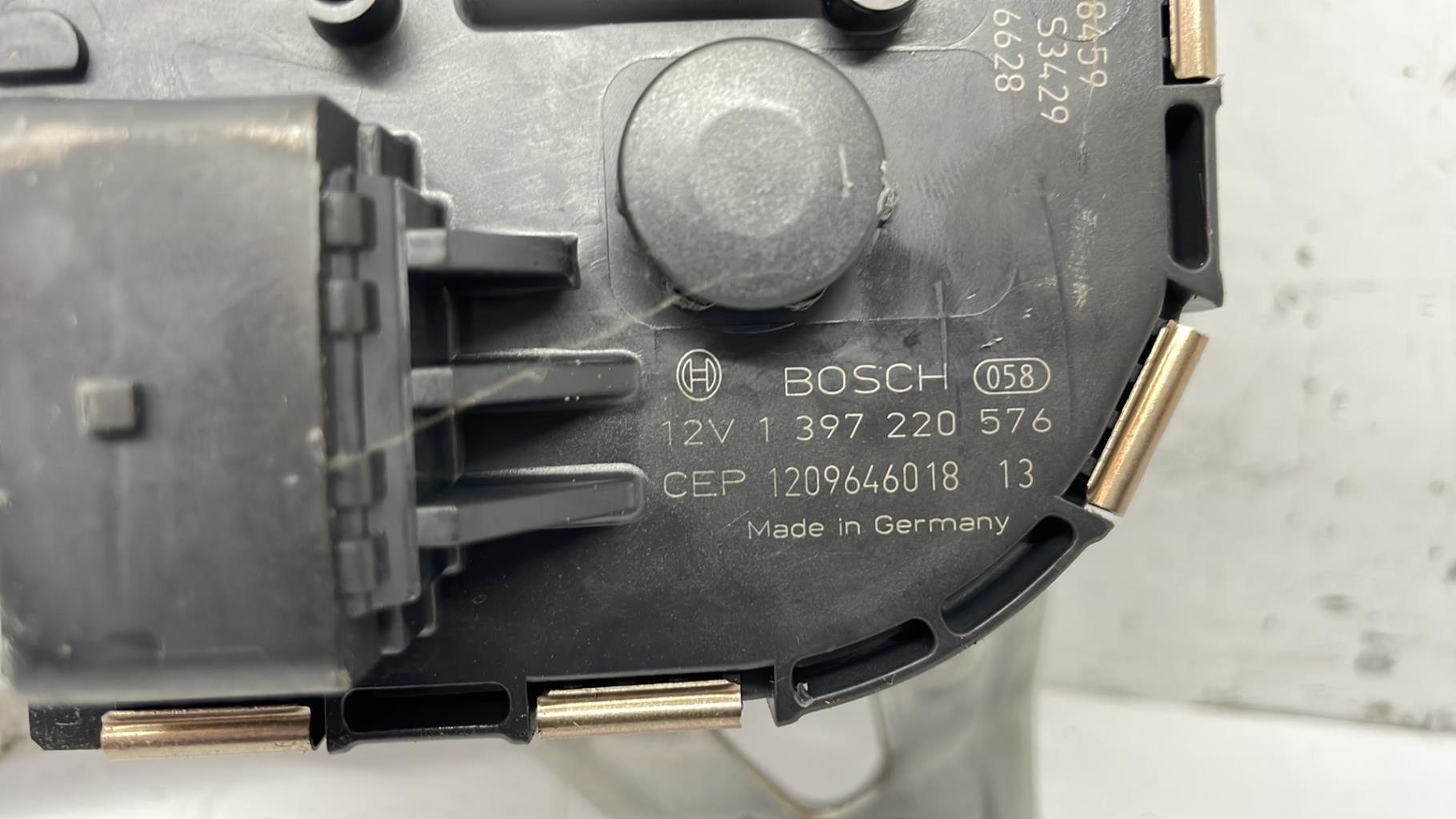 Moteur essuie glace avant gauche peugeot 2008 1 phase 1
