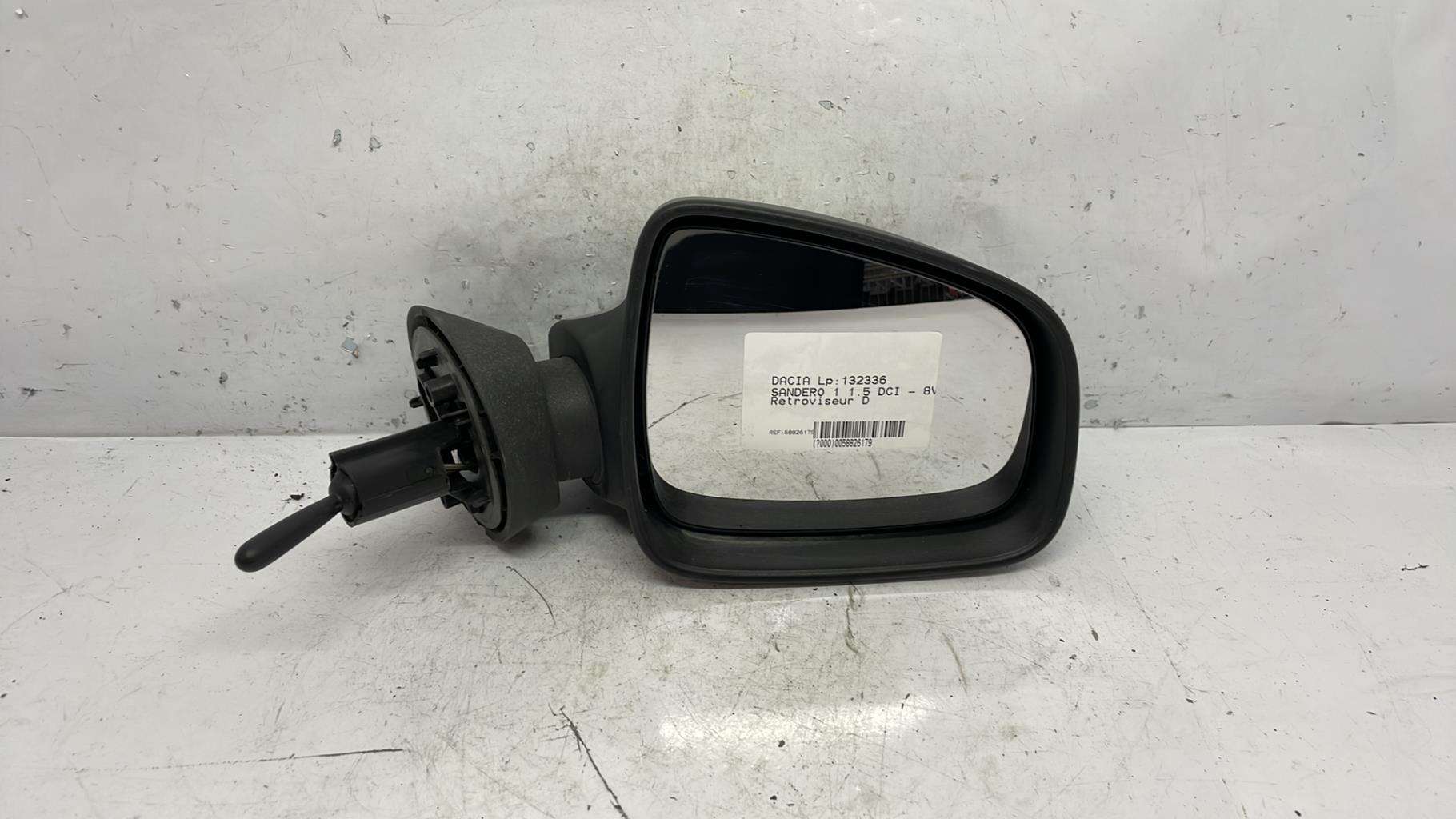 Retroviseur droit dacia sandero 1