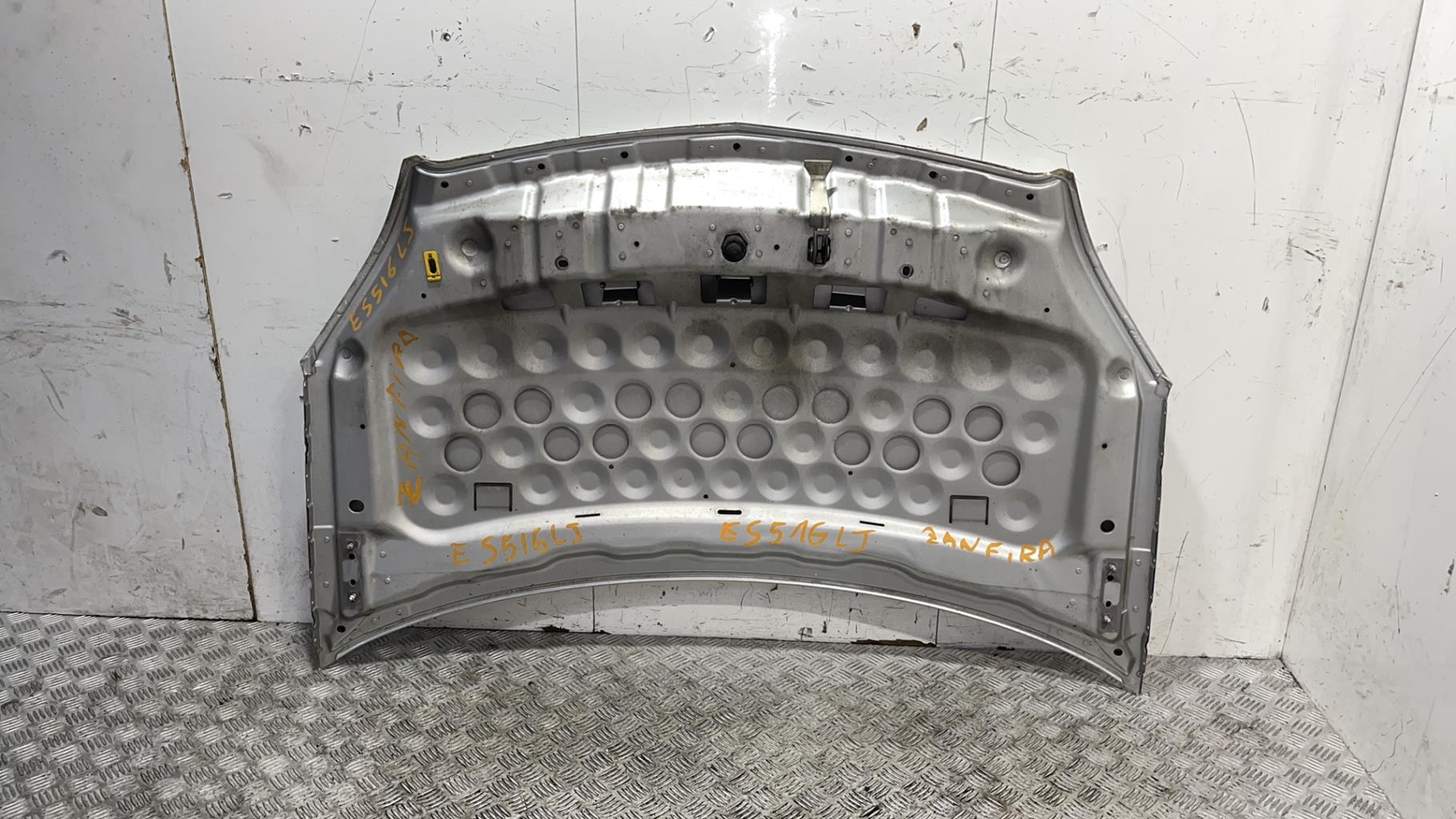 Capot opel zafira b phase 1