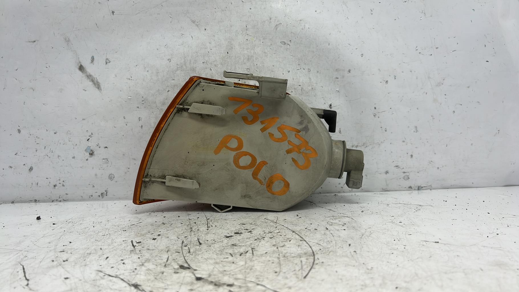 Gruppo ottico anteriore secondario destro (luci)(freccia) VOLKSWAGEN POLO Gasolina - 1