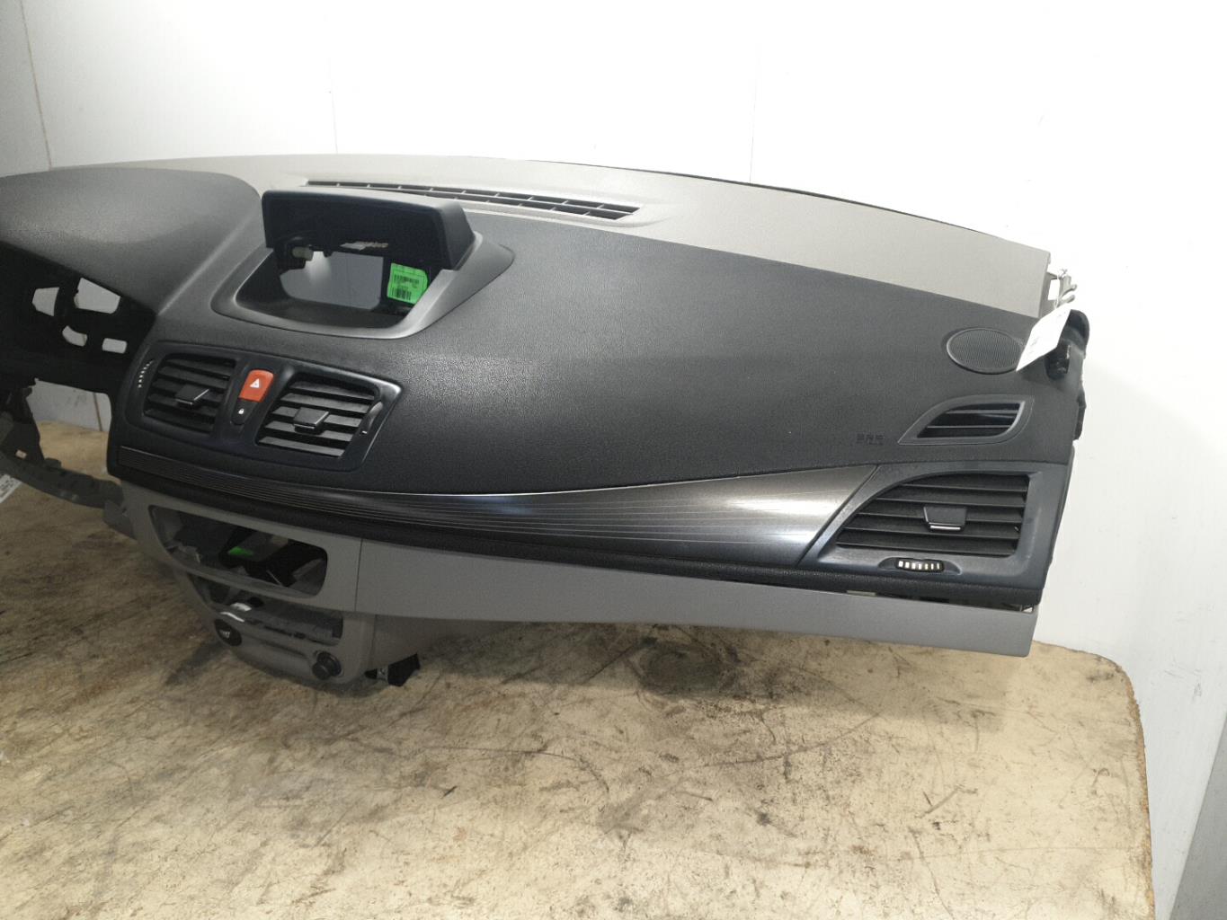 Planche de bord complete renault megane 3 phase 1