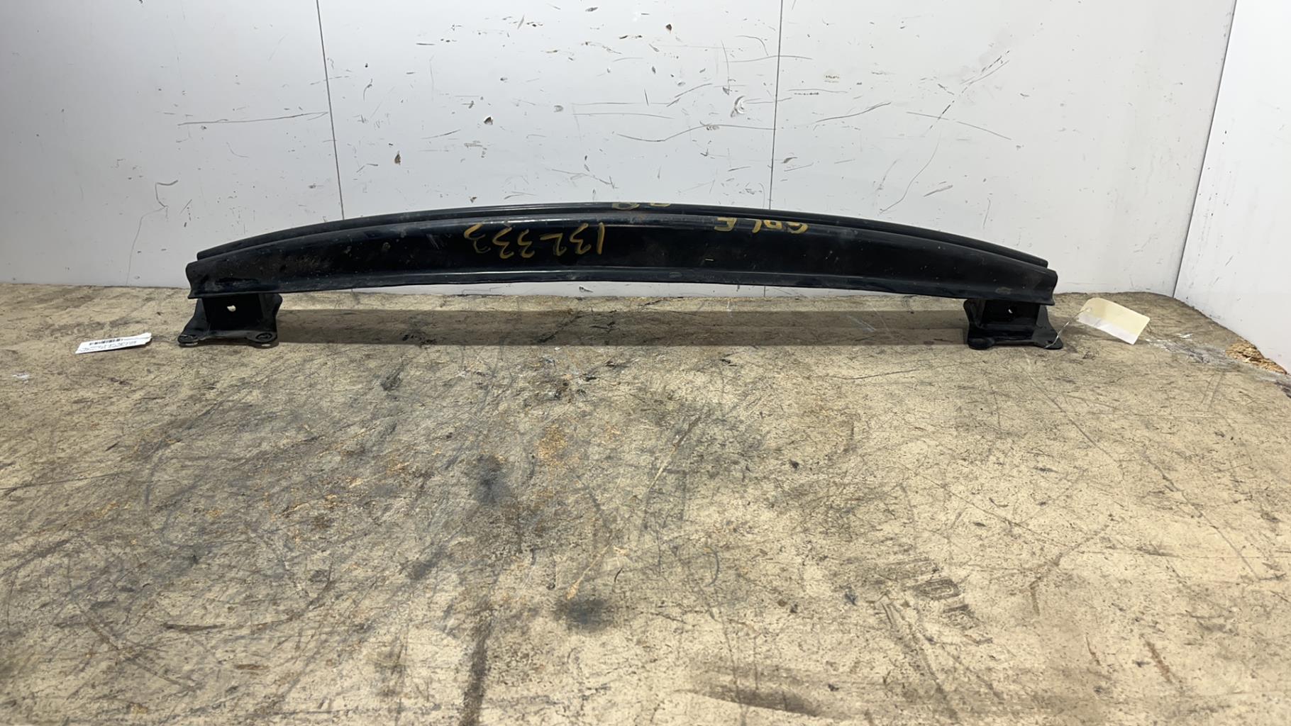 Renfort pare choc avant (traverse) volkswagen golf 5