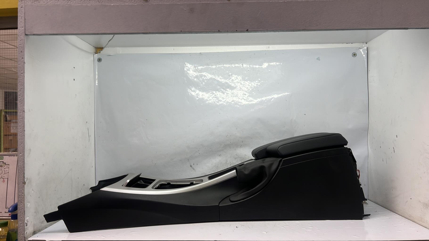 Console central (interieur plastique) bmw serie 3 e90 phase 2