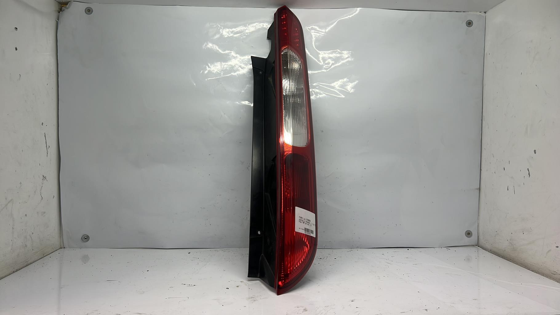 Feu arriere principal droit (feux) ford focus 2 phase 1