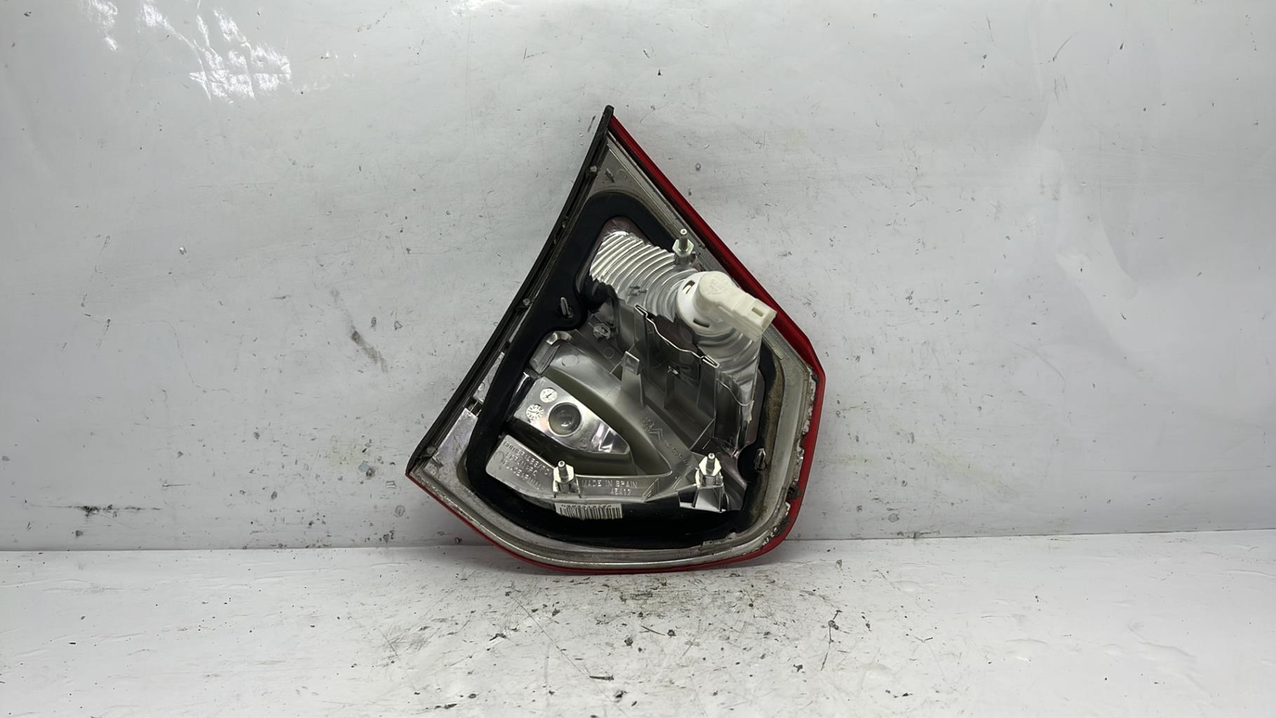 Feu arriere secondaire droit (feux) citroen c4 picasso 1