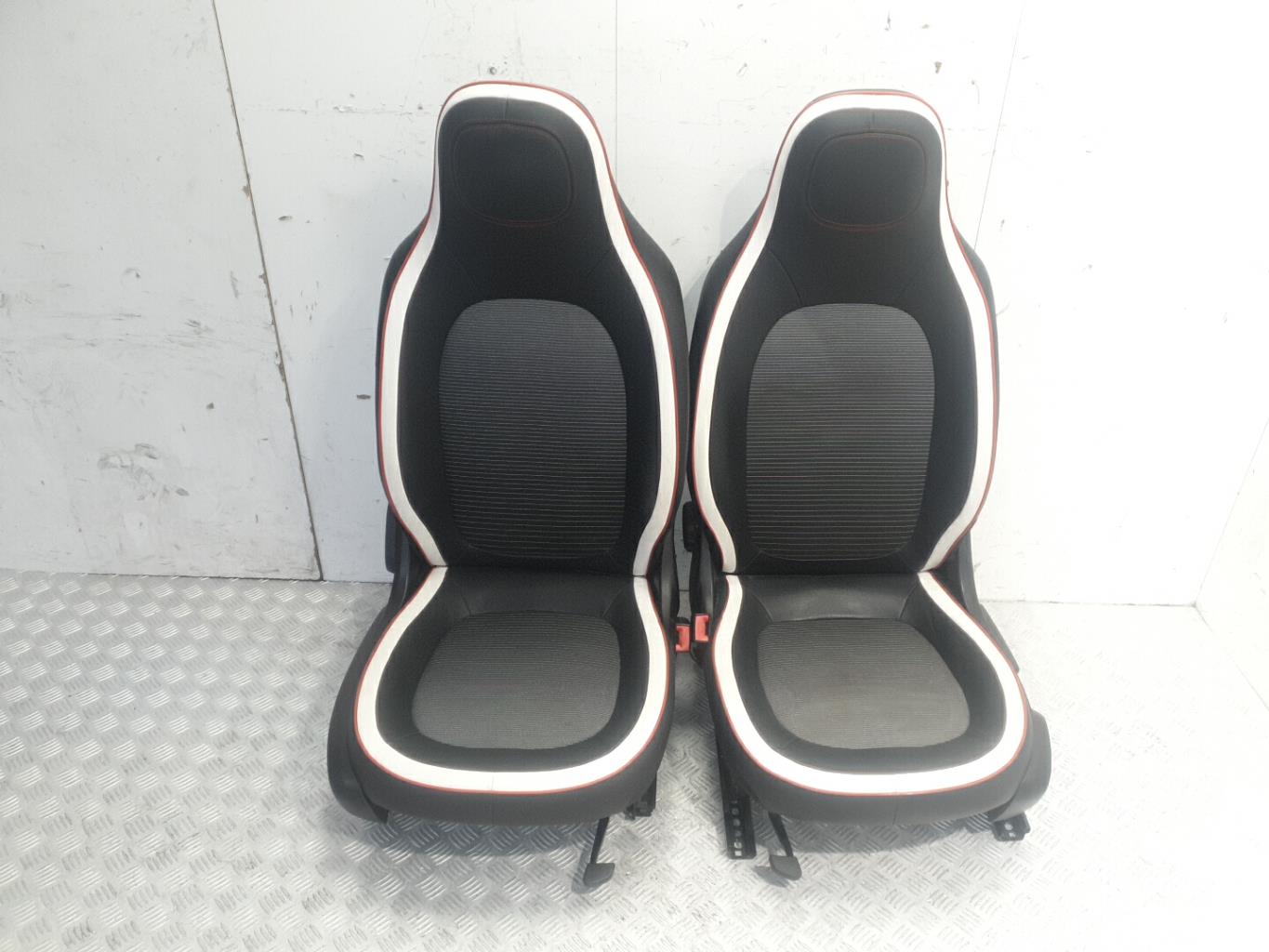 Interieur complet renault twingo 3 phase 1