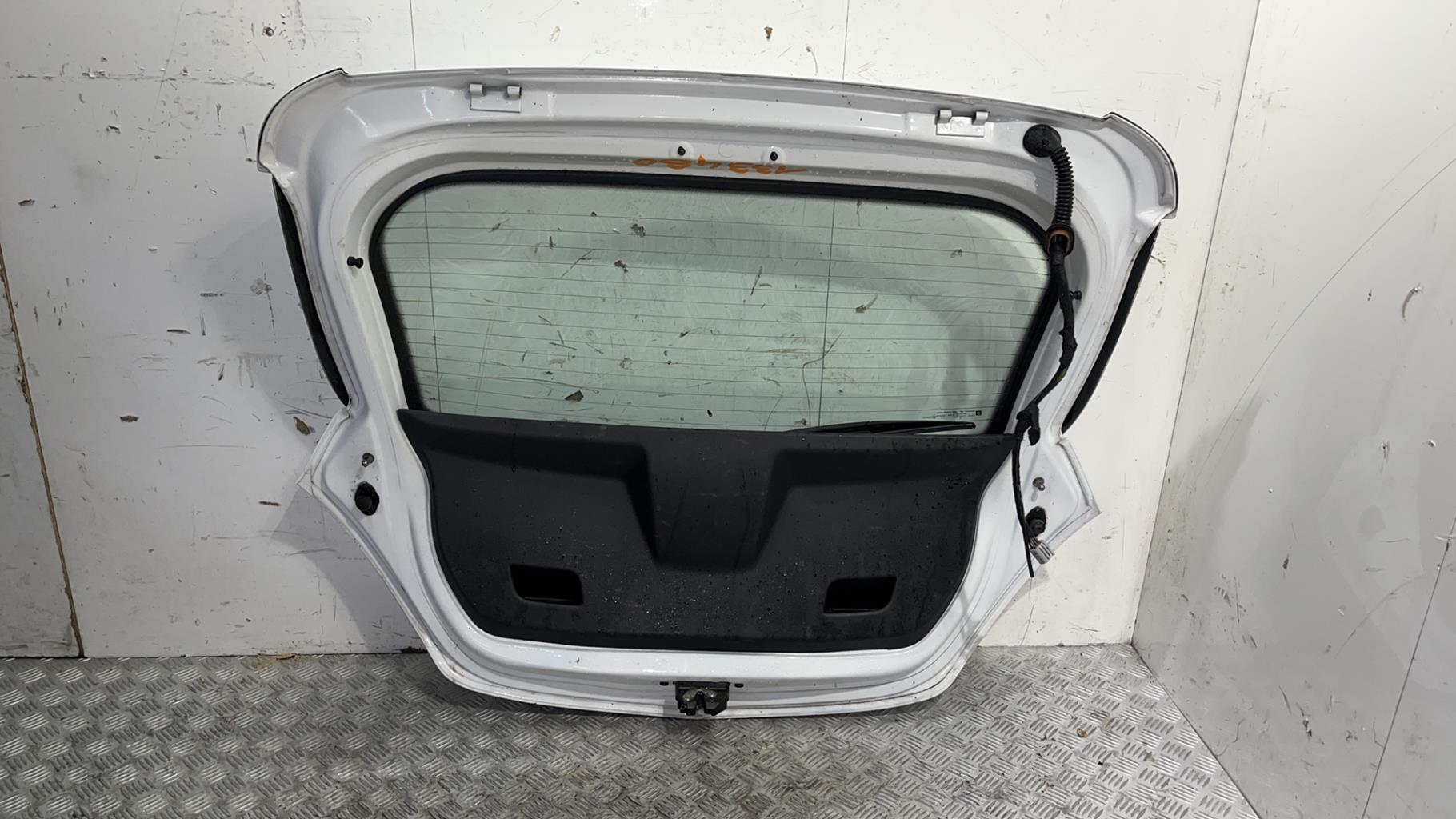 Malle/Hayon arriere opel corsa d phase 2