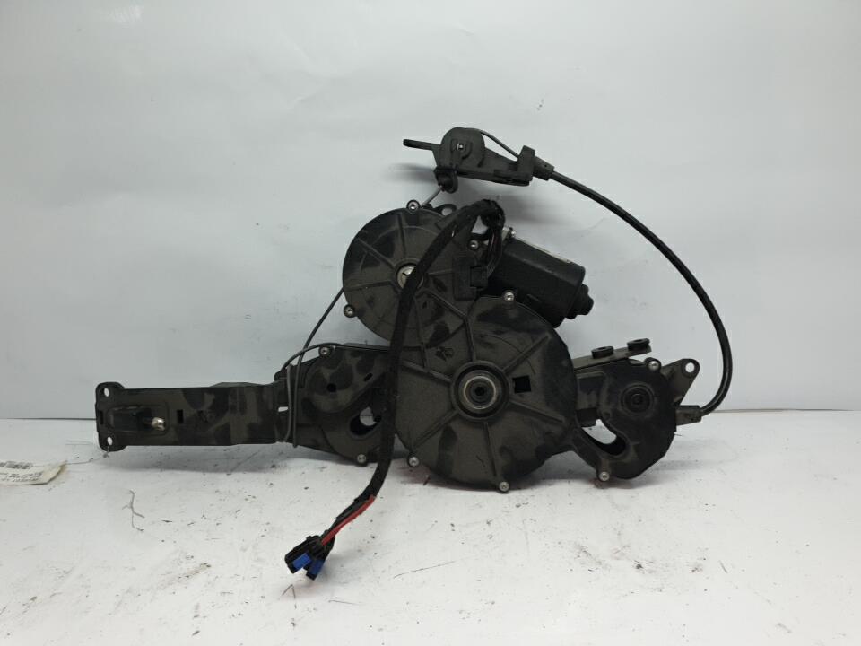 Moteur de porte laterale peugeot 807