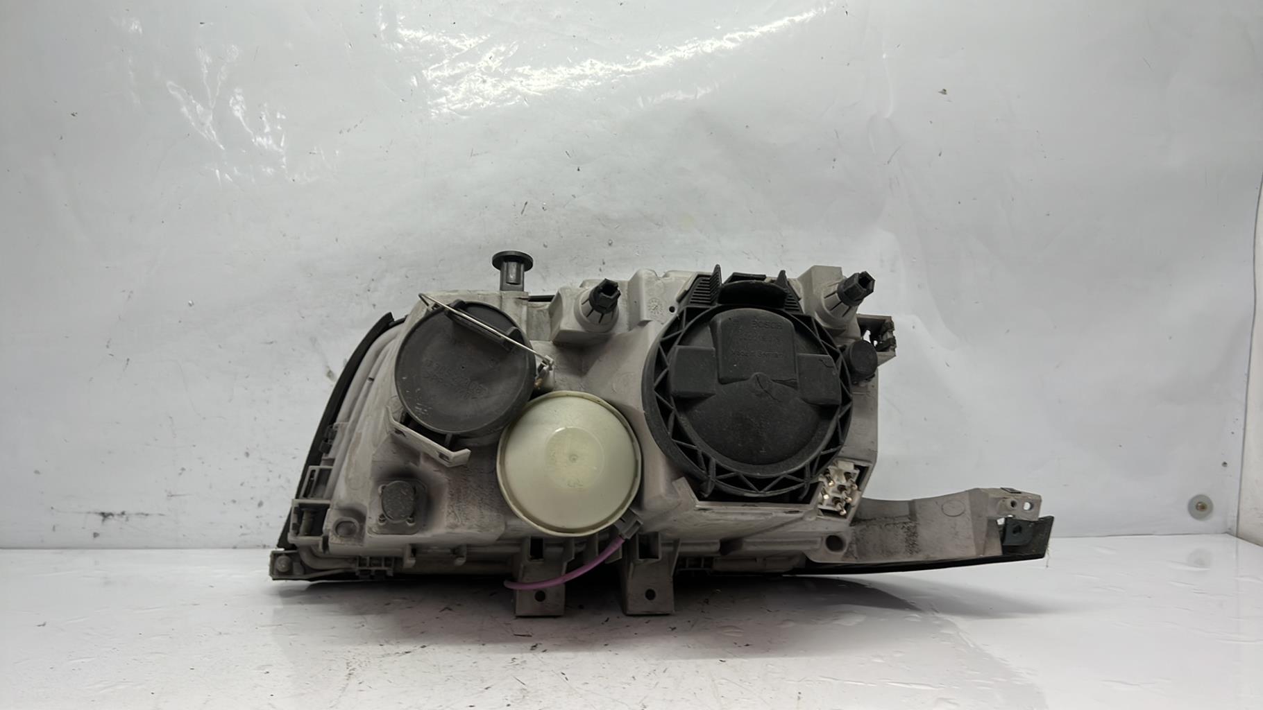 Optique avant principal droit (feux)(phare) mercedes classe c 202 phase 2 break