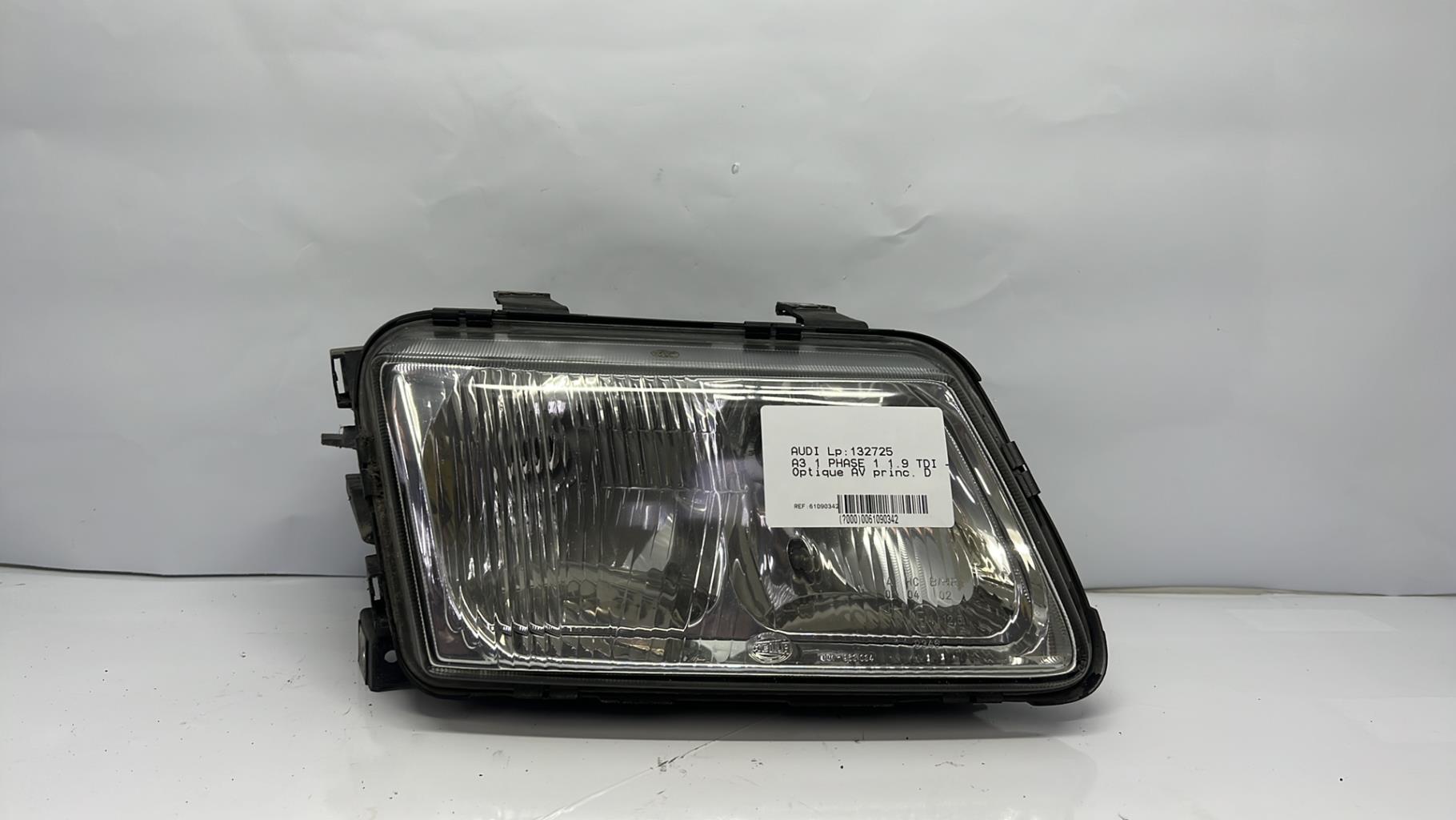 Optique avant principal droit (feux)(phare) audi a3 1 phase 1