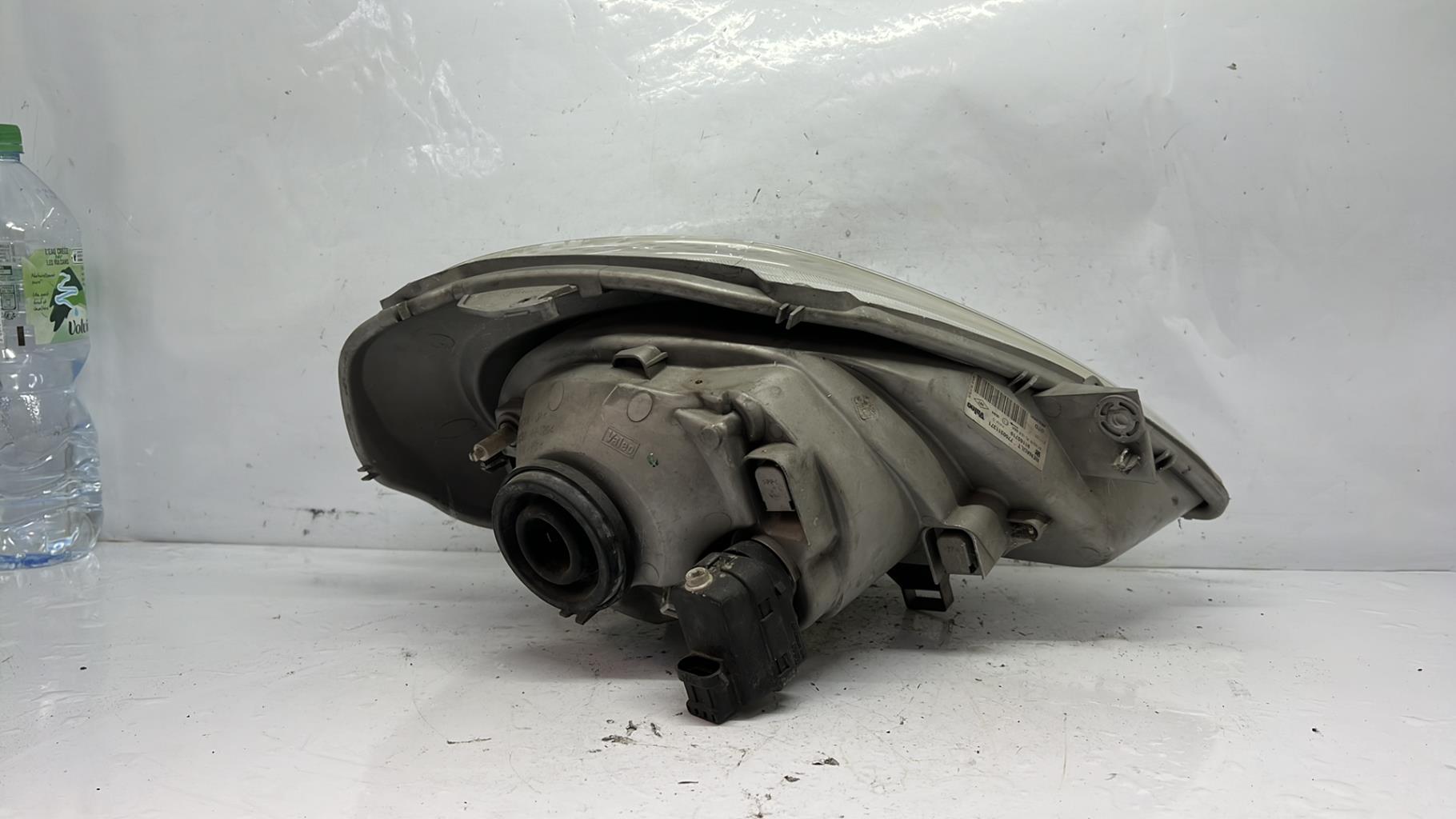 Optique avant principal gauche (feux)(phare) opel vivaro 1 phase 1
