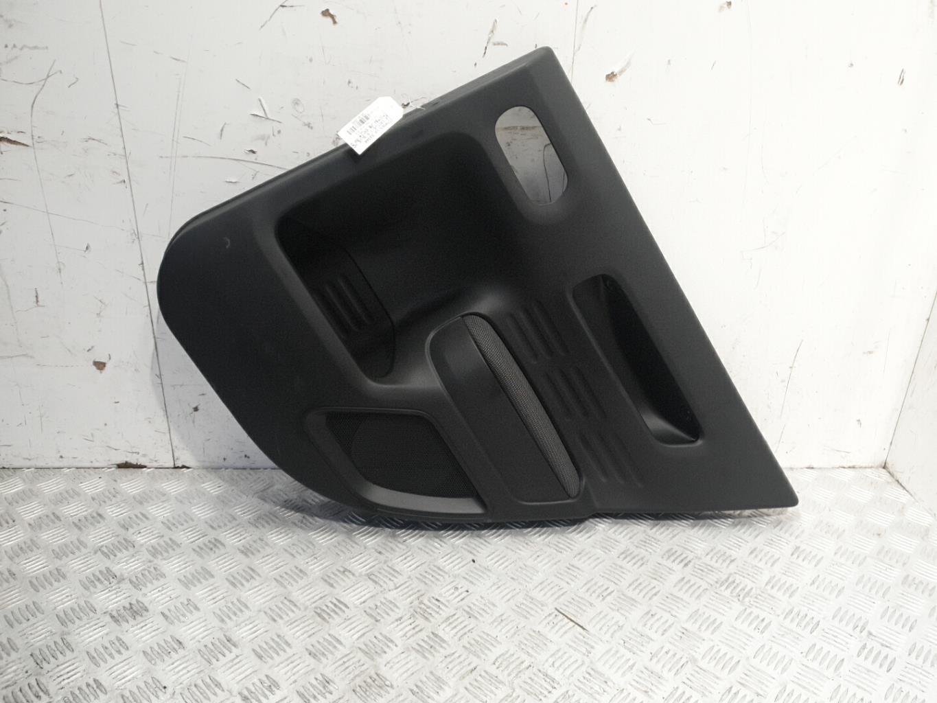 Panneau de porte arriere droit citroen c4 cactus