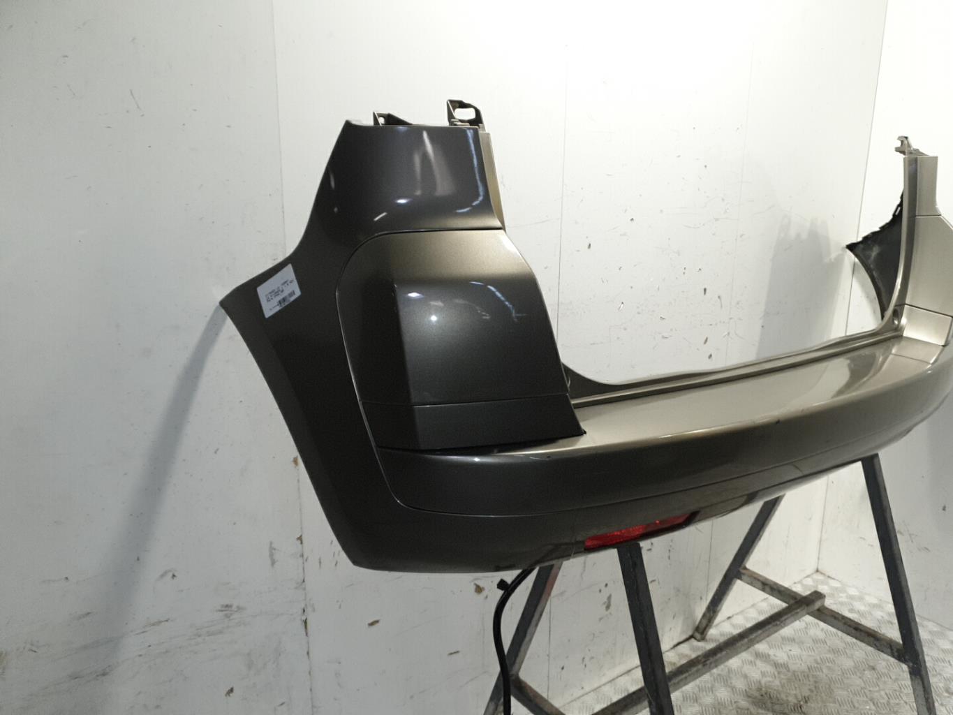 Pare choc arriere citroen c4 picasso 1