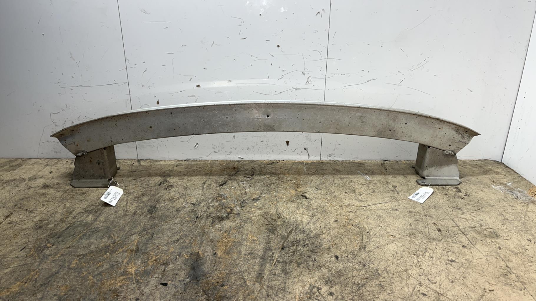 Renfort pare choc arriere (traverse) audi a3 2 sportback phase 1