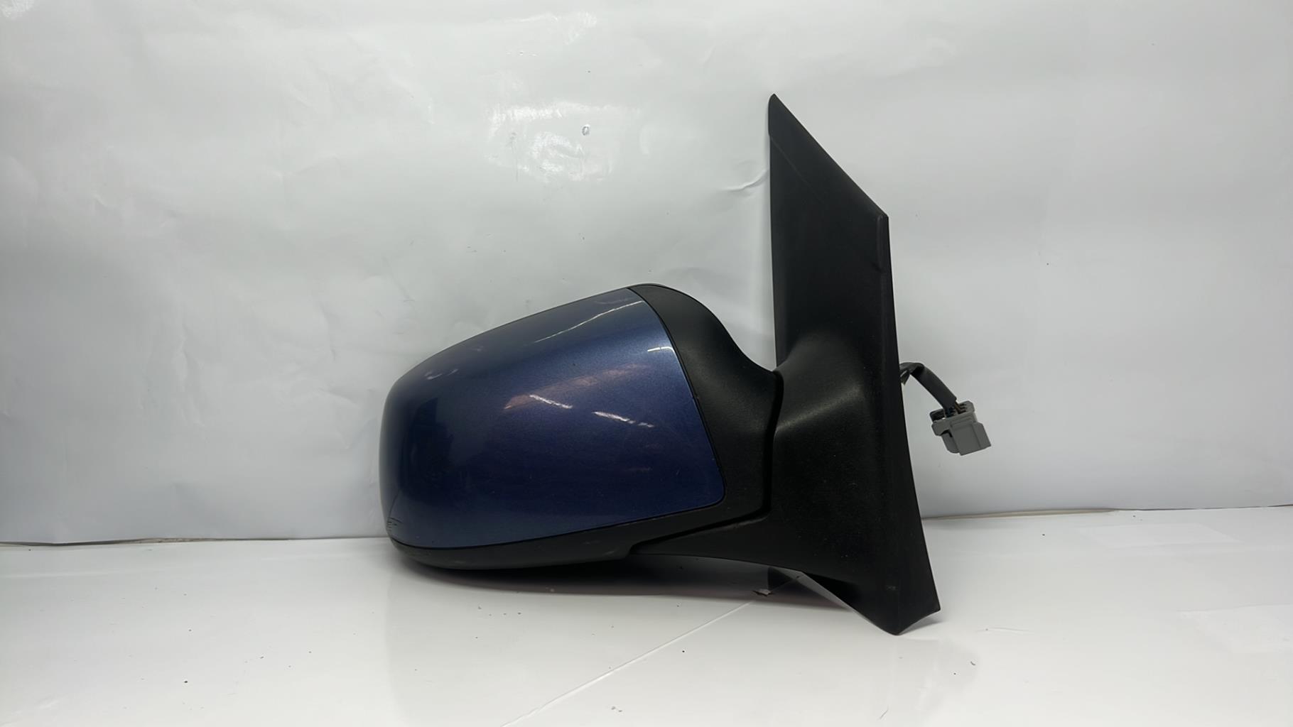Retroviseur droit ford focus 2 phase 1 break