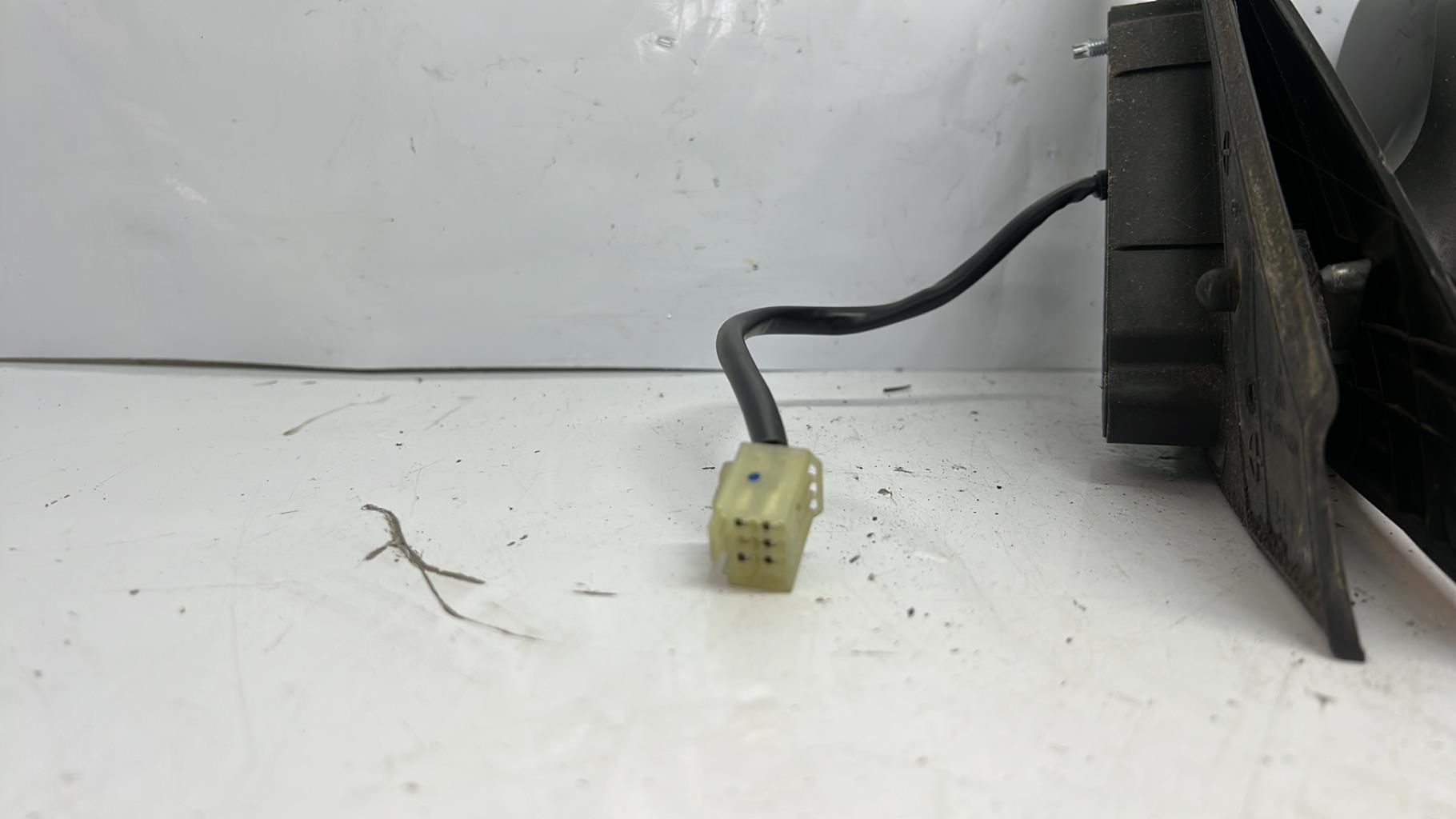 Retroviseur gauche suzuki swift 3