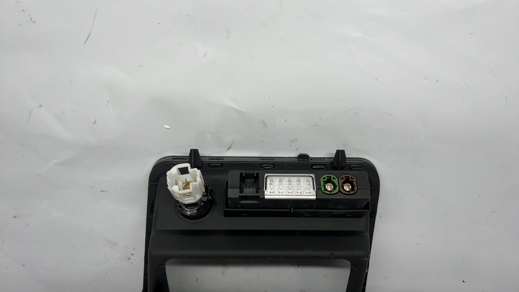 Bouton/Interrupteur volkswagen golf sportsvan phase 2