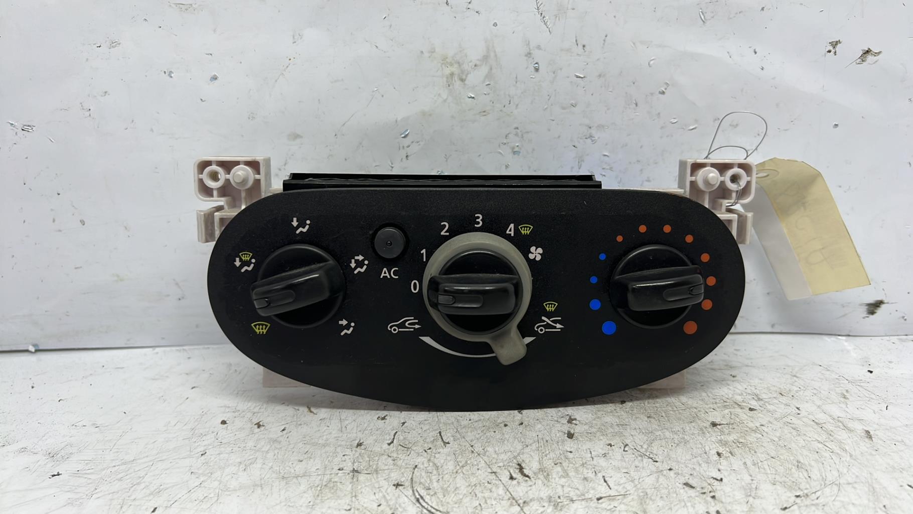 Commande chauffage dacia duster 1 phase 1