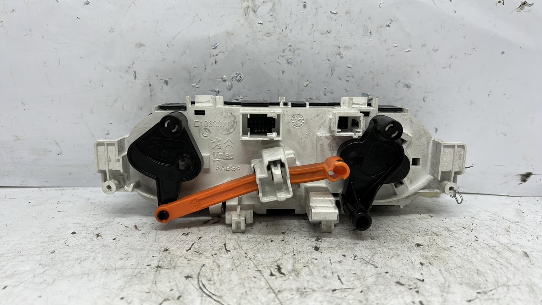 Commande chauffage peugeot 208 1 phase 2