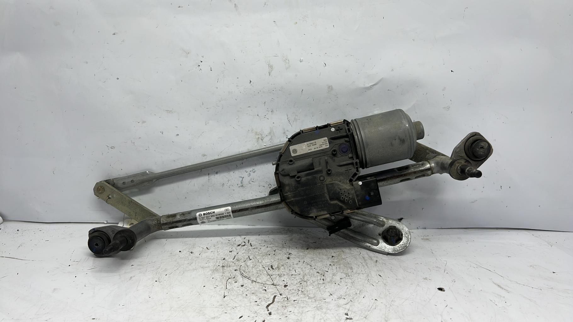 Moteur essuie glace avant volkswagen golf sportsvan phase 2