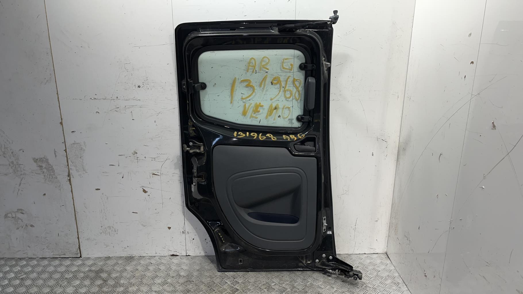 Porte laterale gauche citroen nemo