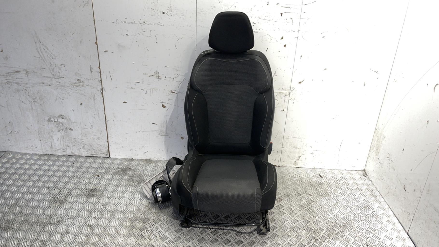 Siege avant droit renault megane 4