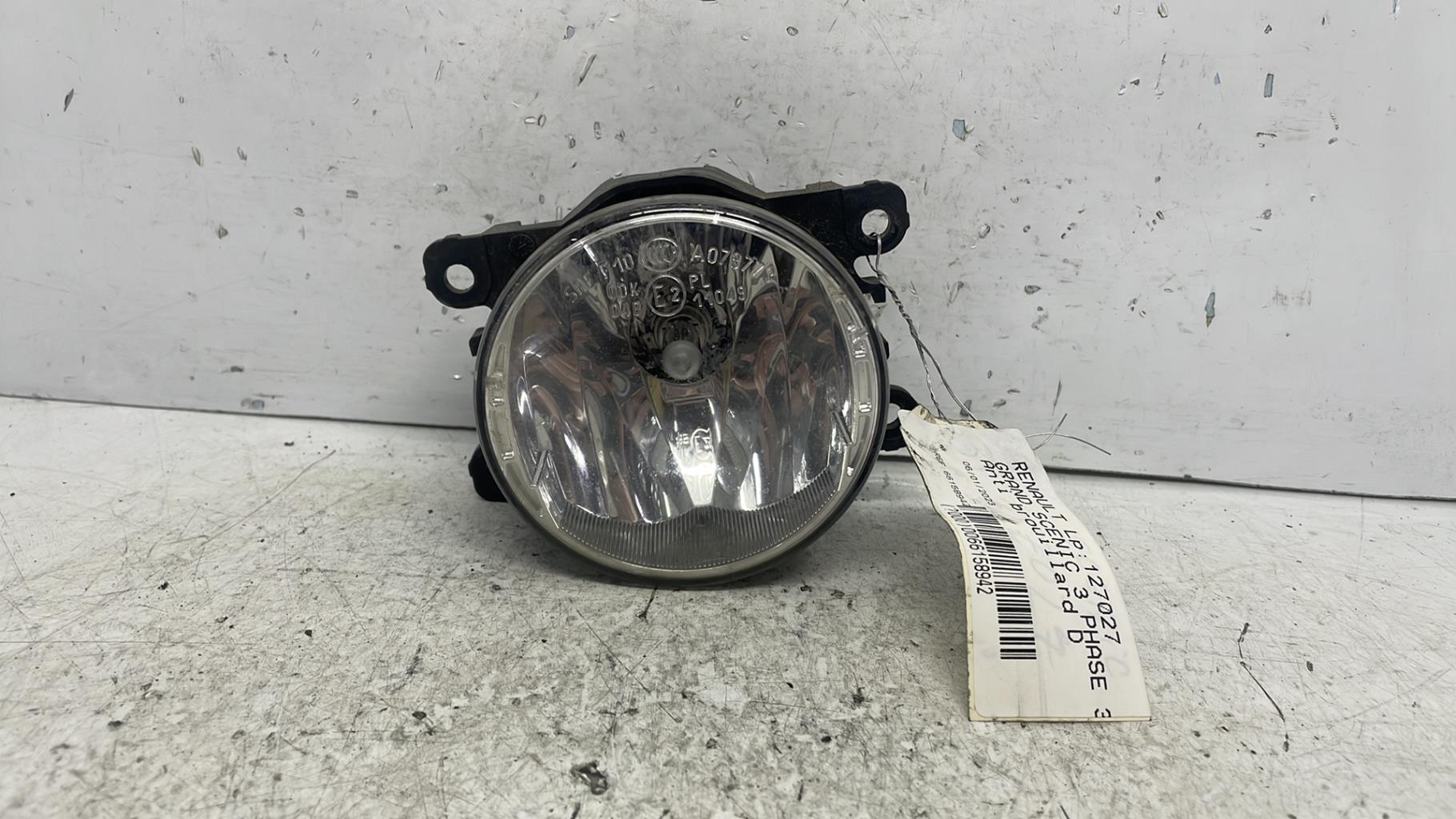 Anti brouillard droit (feux) renault grand scenic 3 phase 3