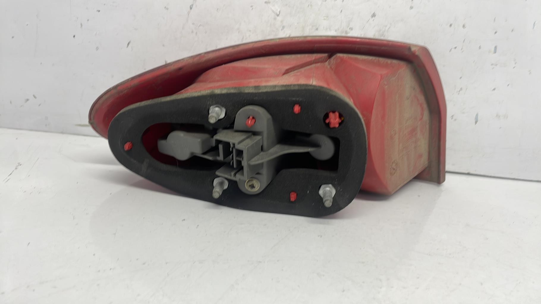 Feu arriere principal droit (feux) alfa romeo 147 phase 1