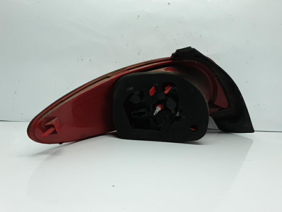 Feu arriere principal droit (feux) peugeot 206+