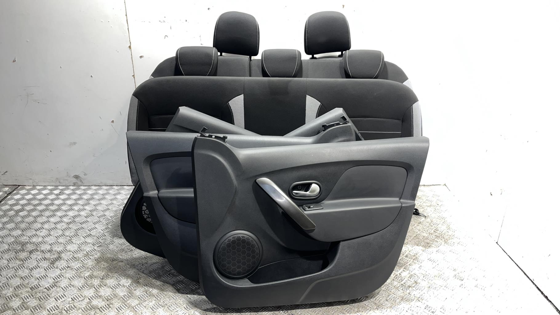 Interieur complet dacia sandero 2 phase 2