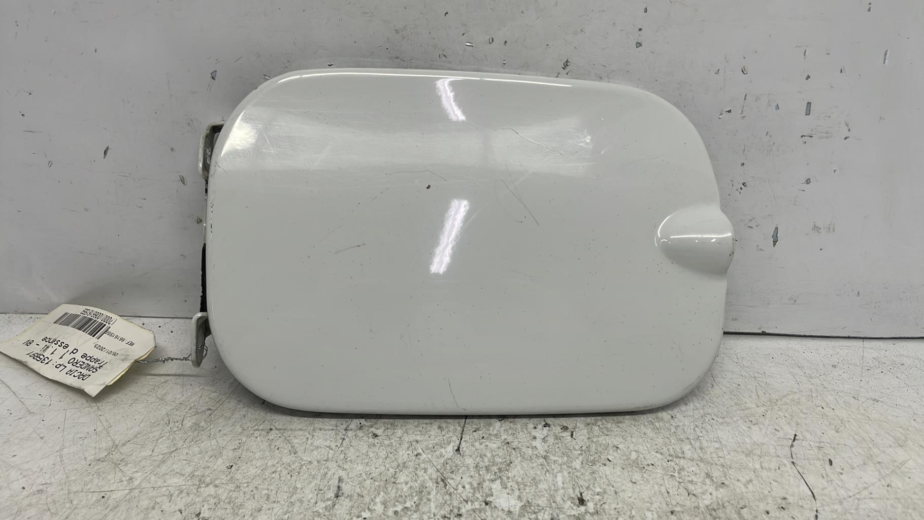 Trappe d'essence dacia sandero 1