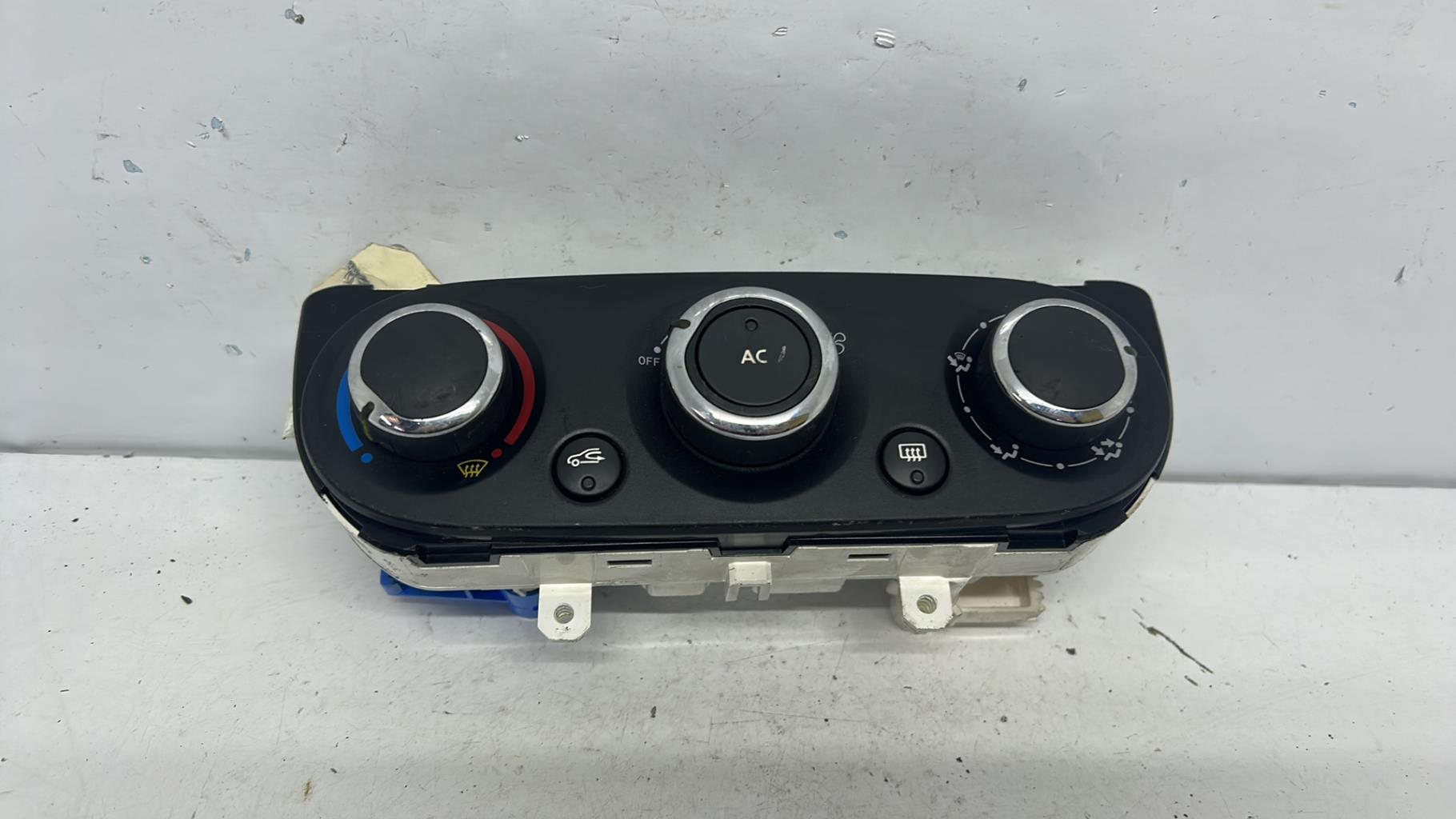 Commande chauffage renault clio 4 phase 1