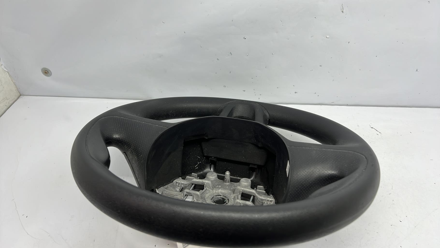 Volant peugeot 208 1 phase 2