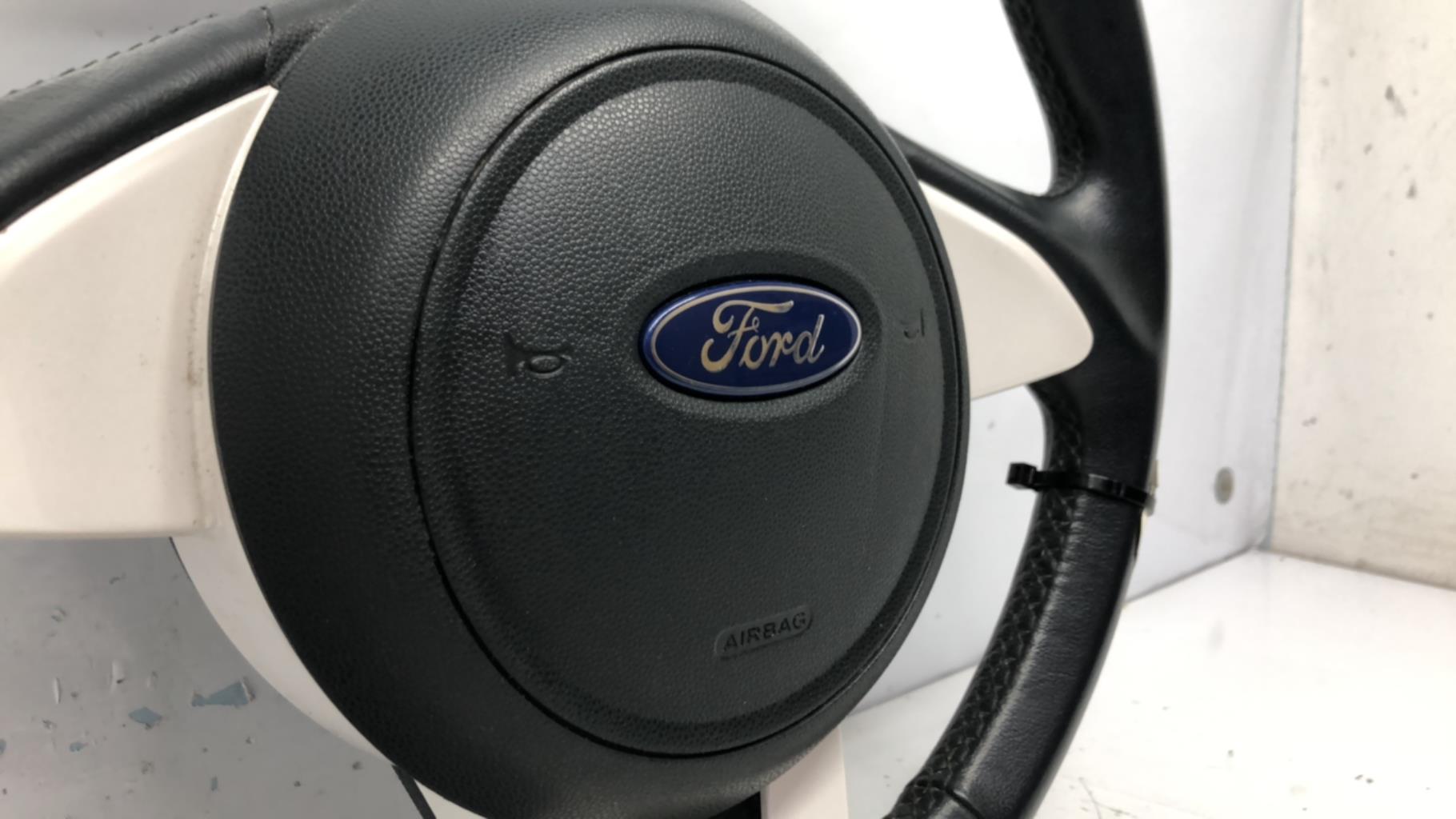 Volant ford ka 2 phase 2