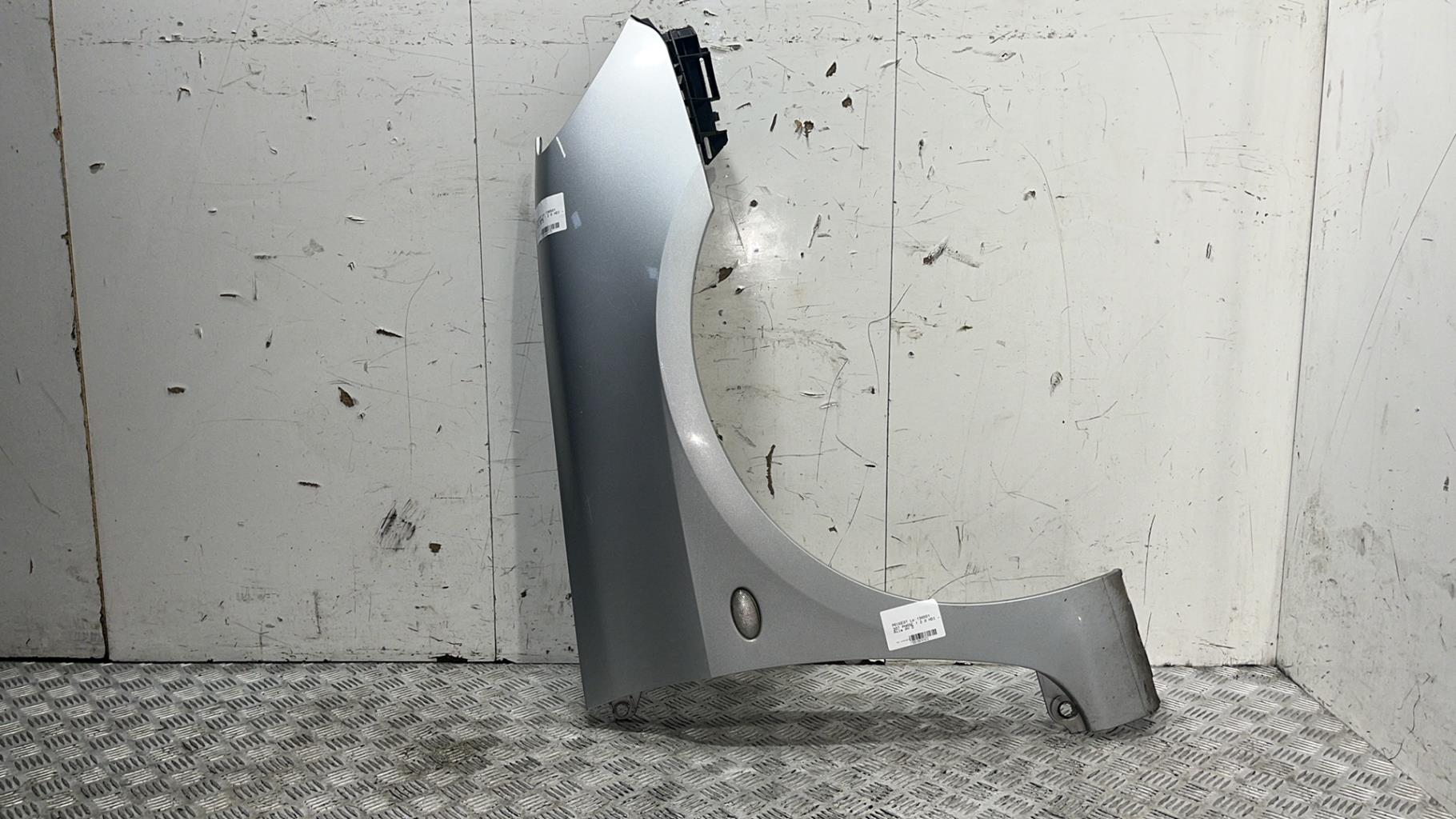 Aile avant droit peugeot 307 phase 1